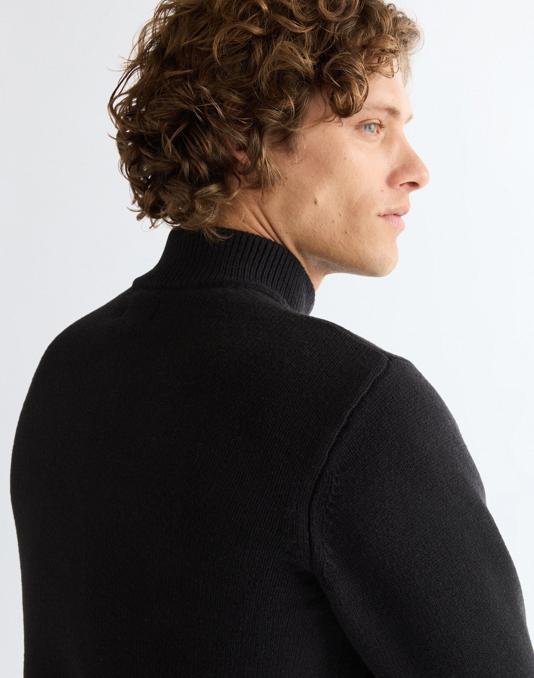 Pullover Quarter Zip in Black Pullover Wrangler
