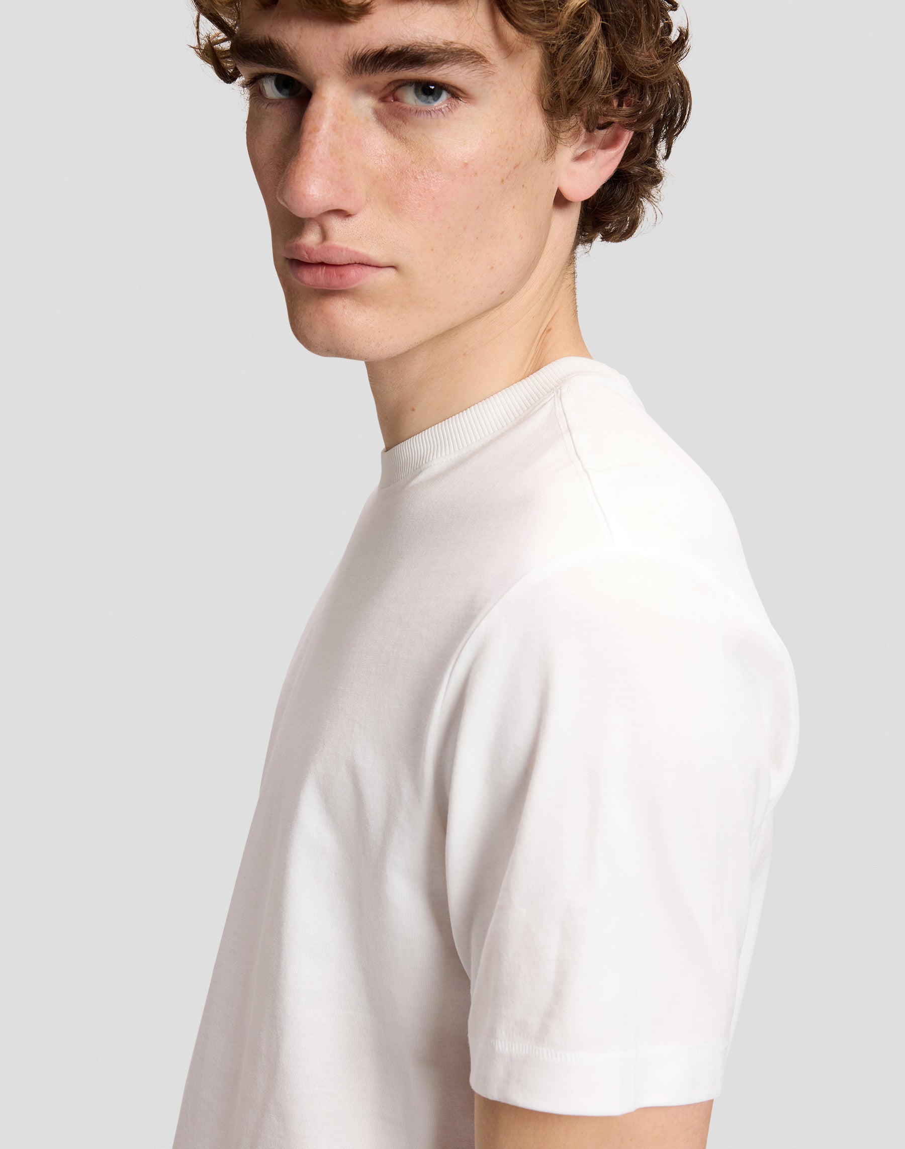 T-Shirt 101 in Bright White T-Shirts Lee