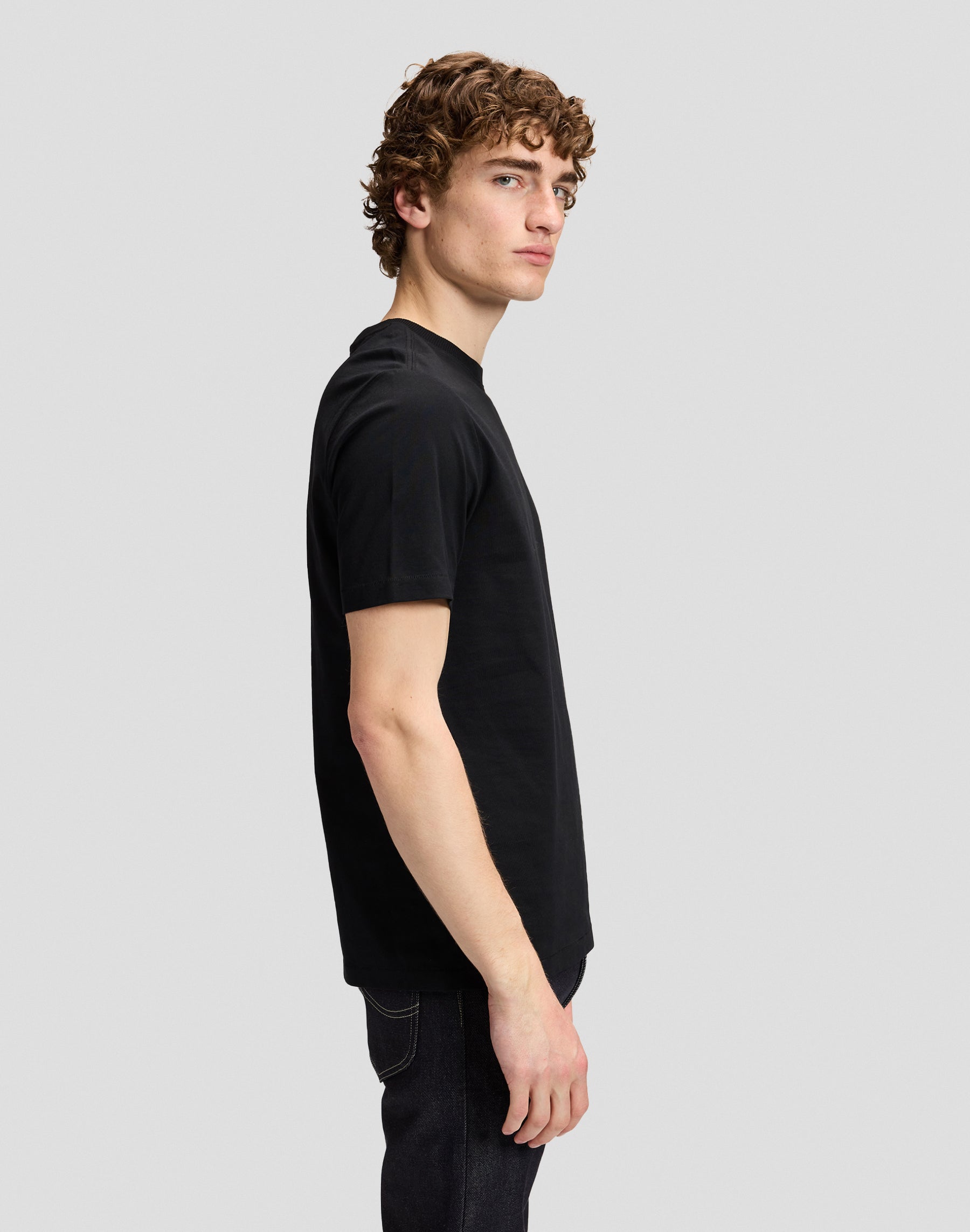 T-Shirt 101 in Black T-Shirts Lee