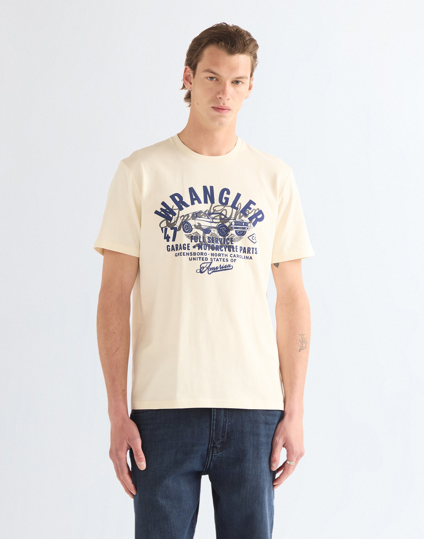 T-Shirt Americana in Antique White T-Shirts Wrangler