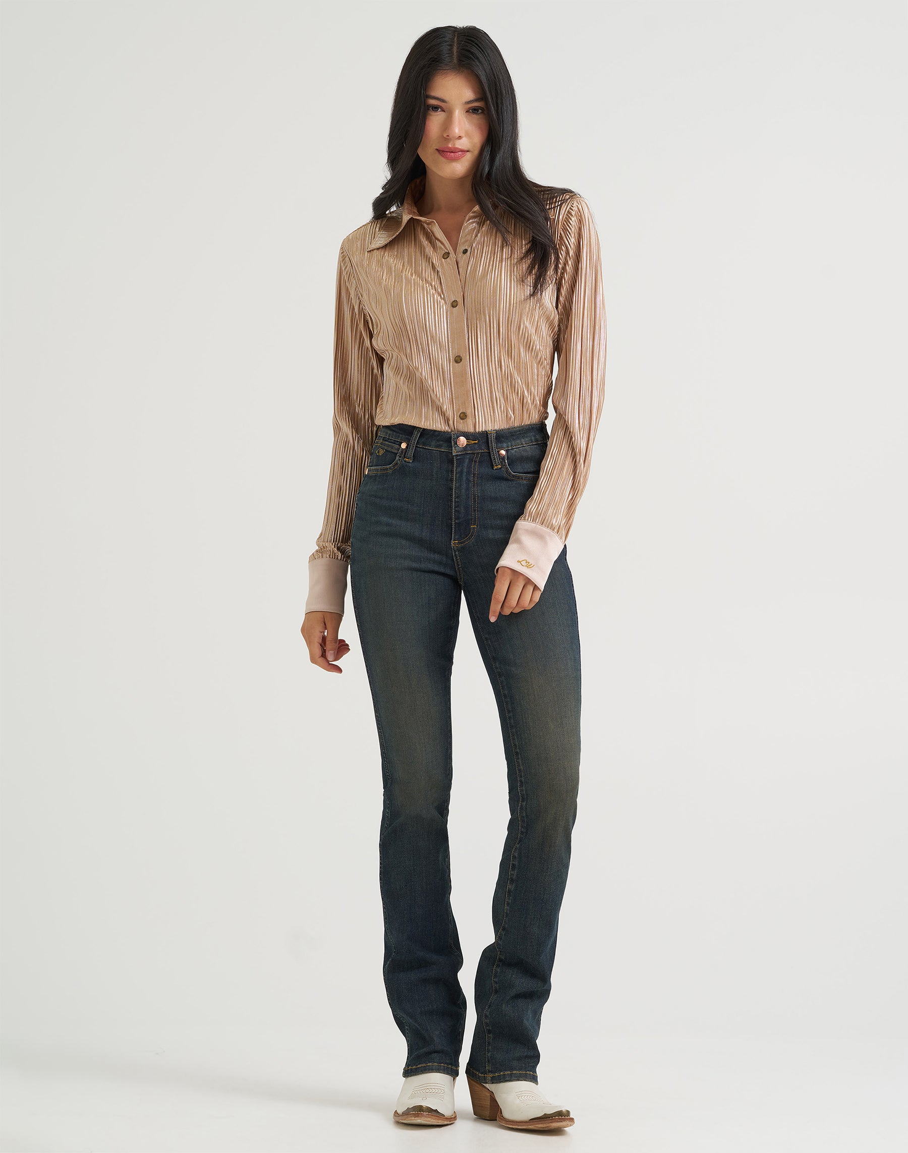 Jeans Boot Hugger in Dark Denim Jeans Wrangler