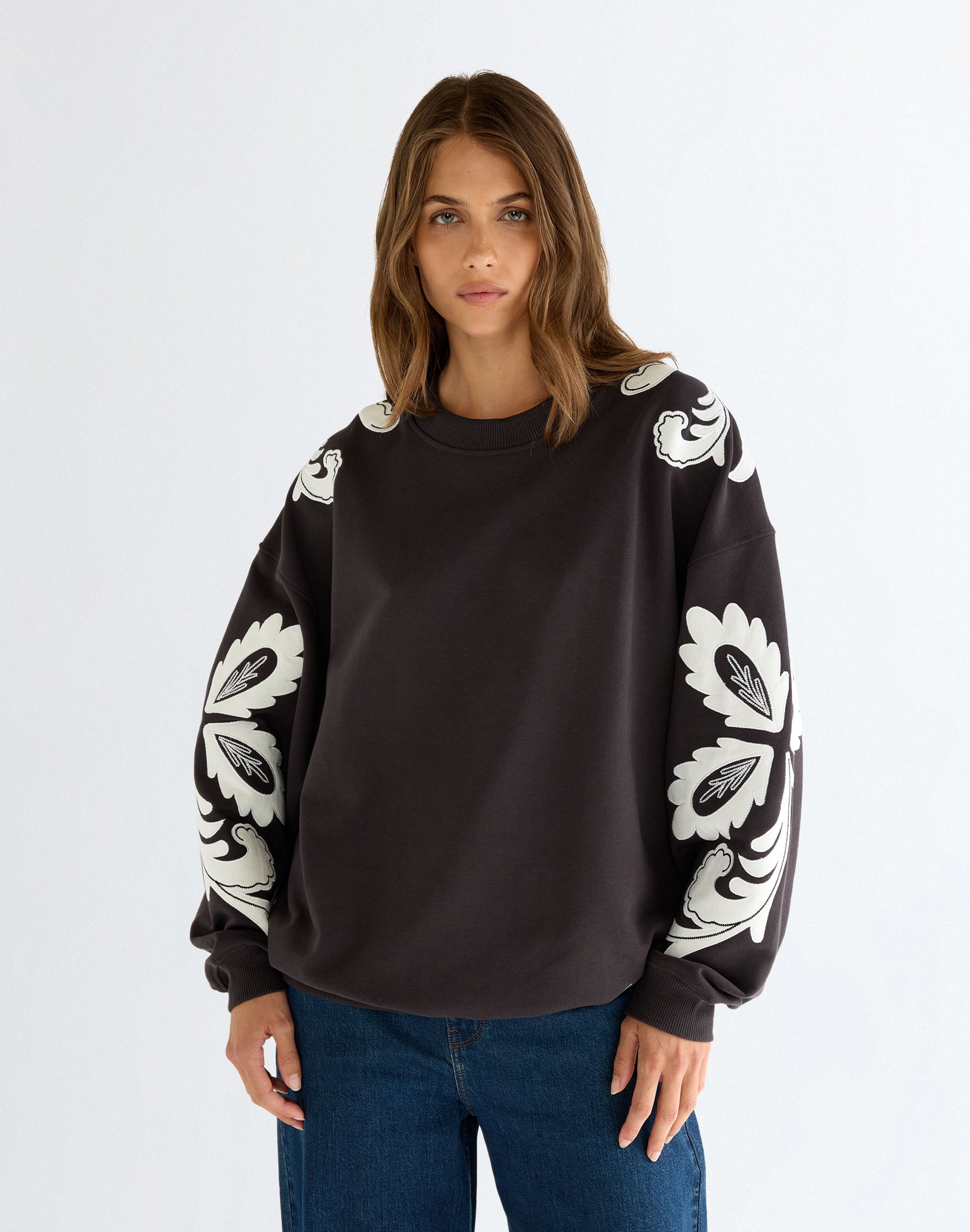 Sweatshirt Applique in Faded Black