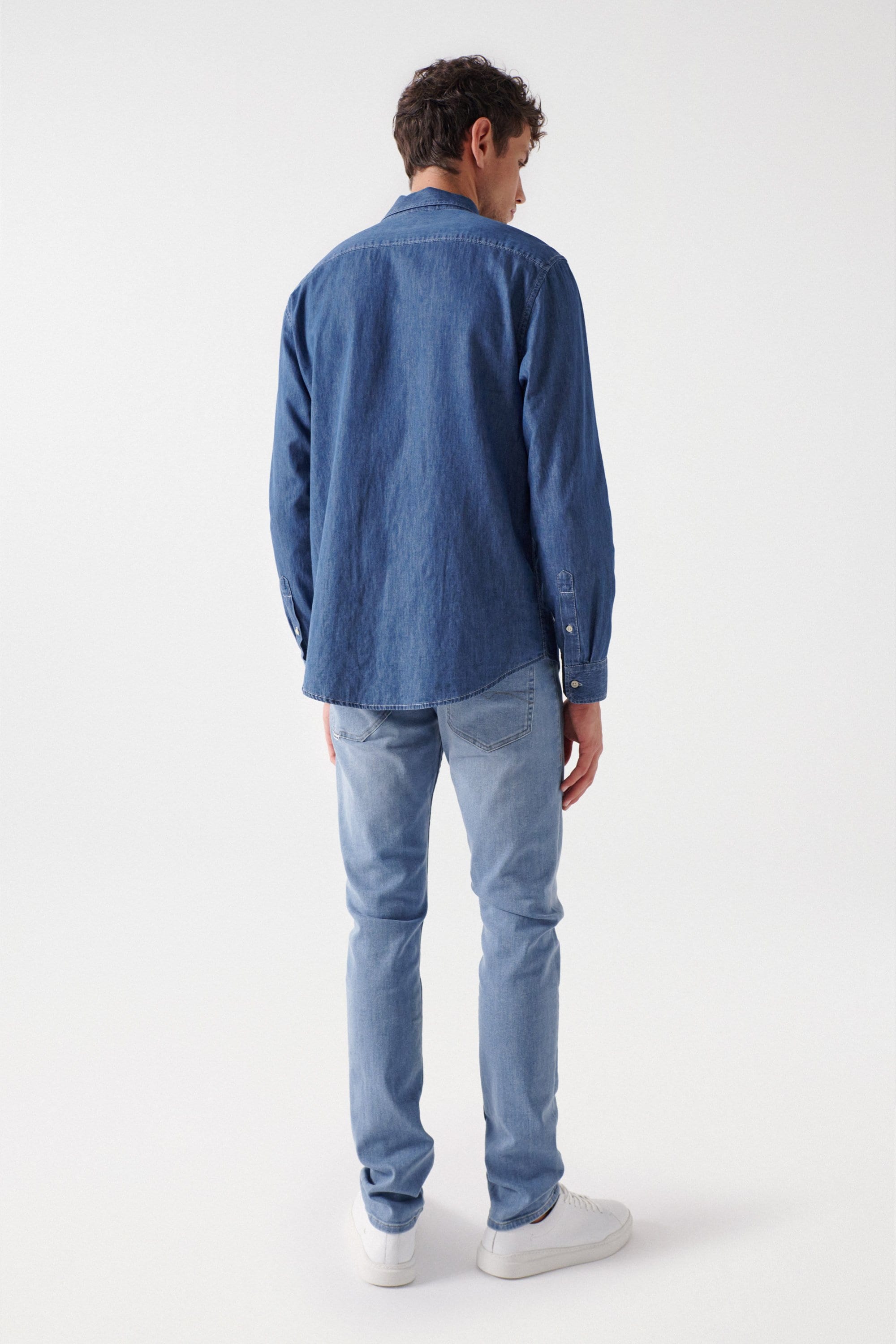 Denim Shirt in Medium Wash Hemden Salsa Jeans   