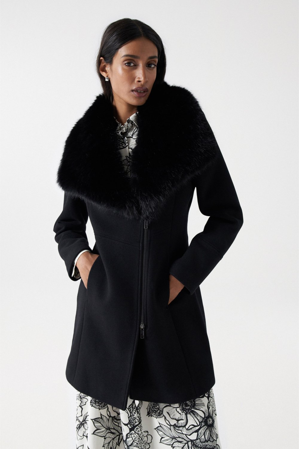 Wool Coat With Fur Collar in Black Jacken Salsa Jeans   