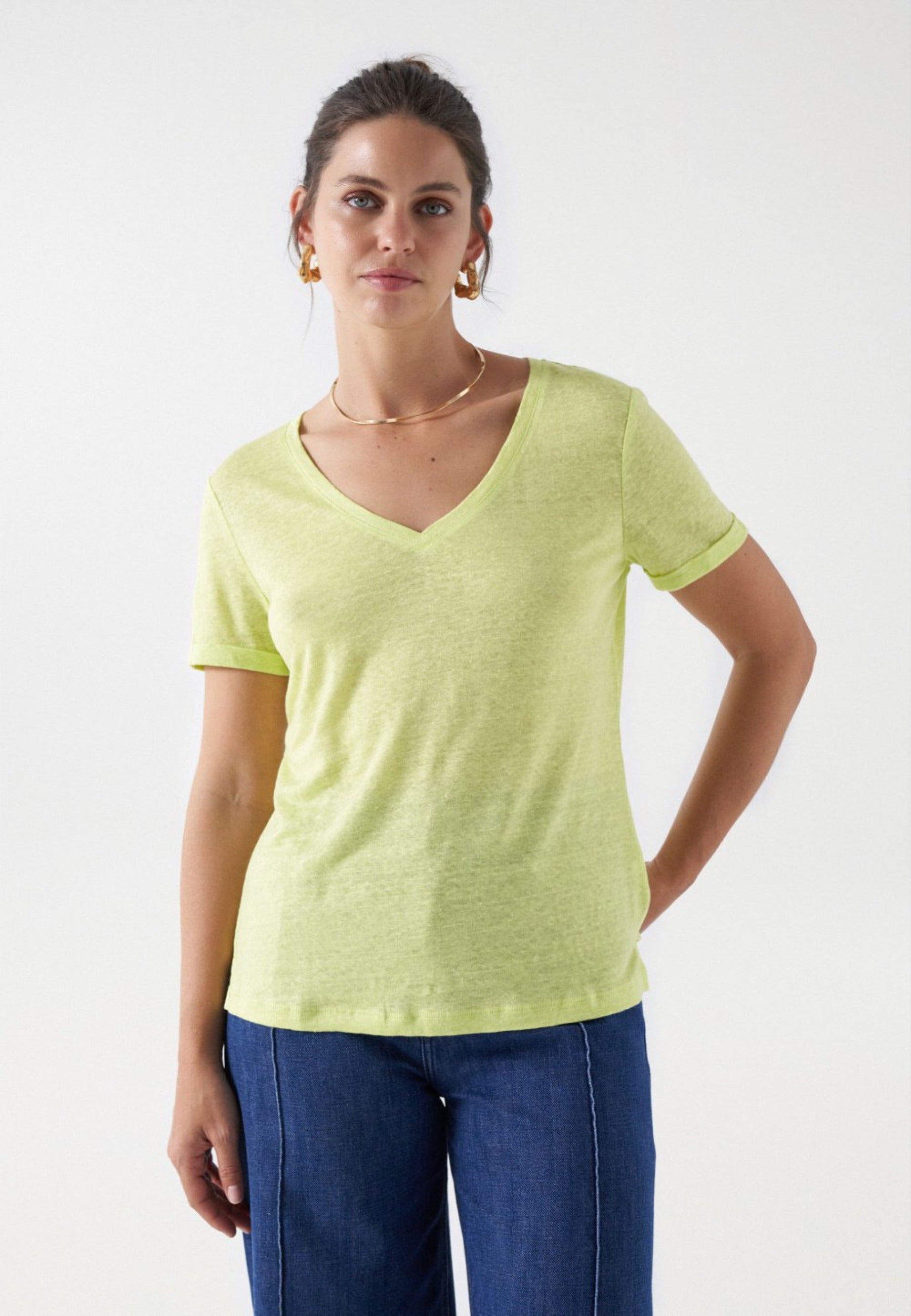 Linen V-Neck T-Shirt in Light Green V1 T-Shirts Salsa Jeans   