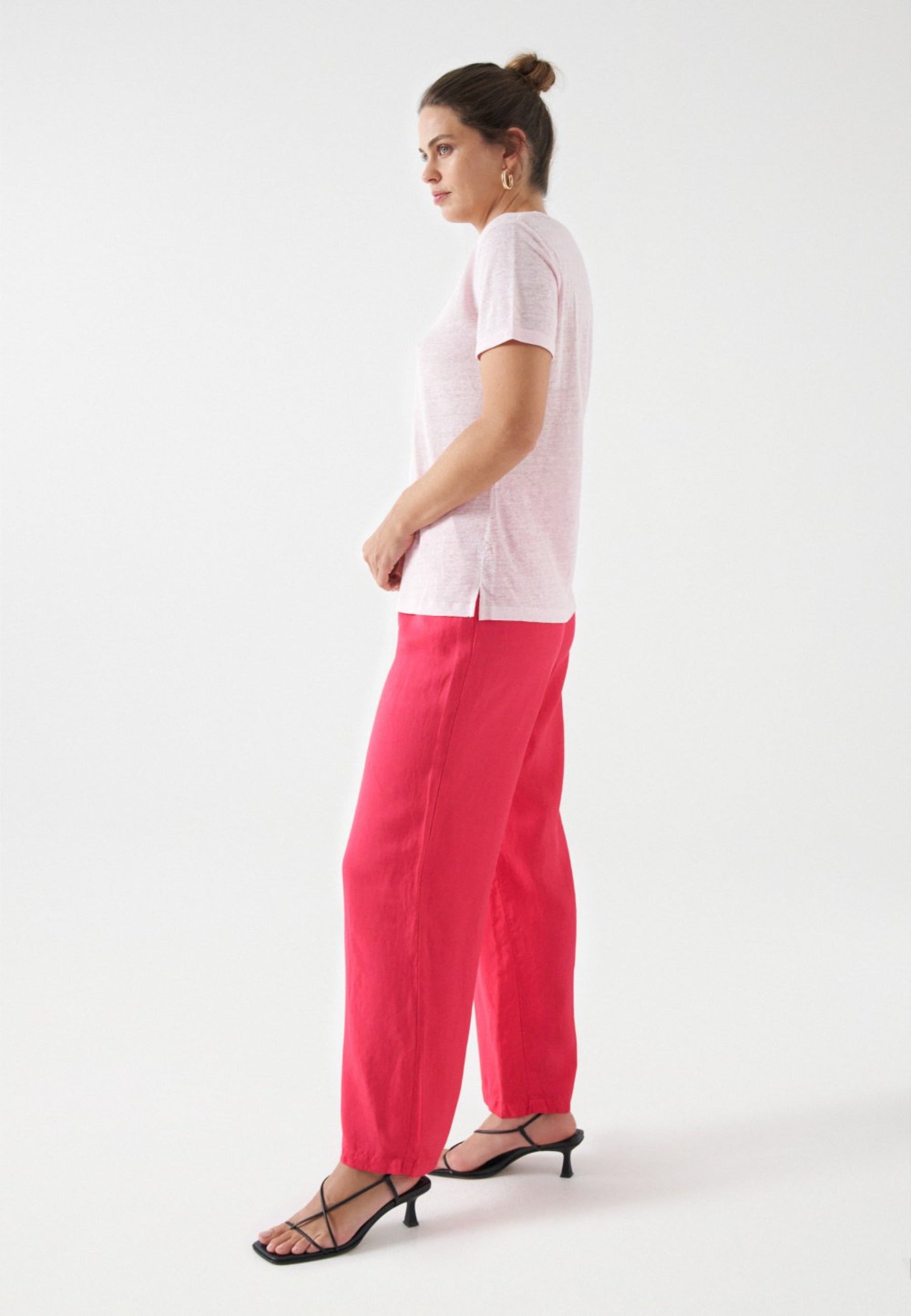 Linen V-Neck T-Shirt in Light Pink T-Shirts Salsa Jeans   
