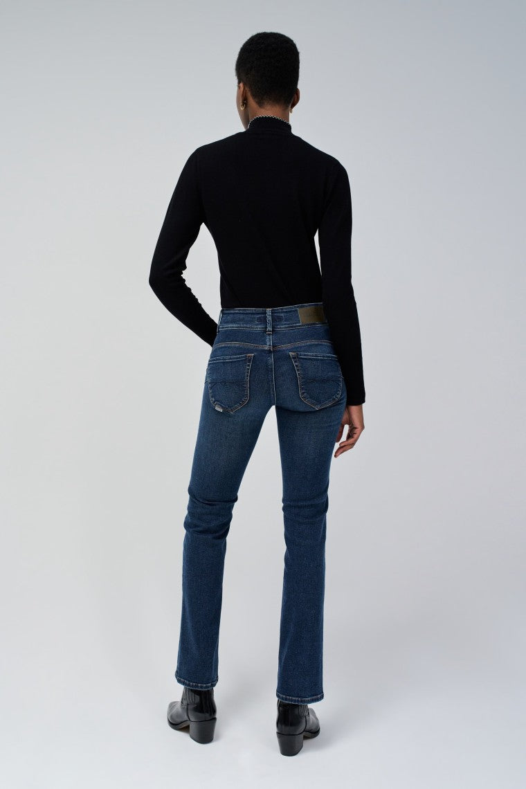 Secret Straight With Detail in Medium Wash Jeans Salsa Jeans   