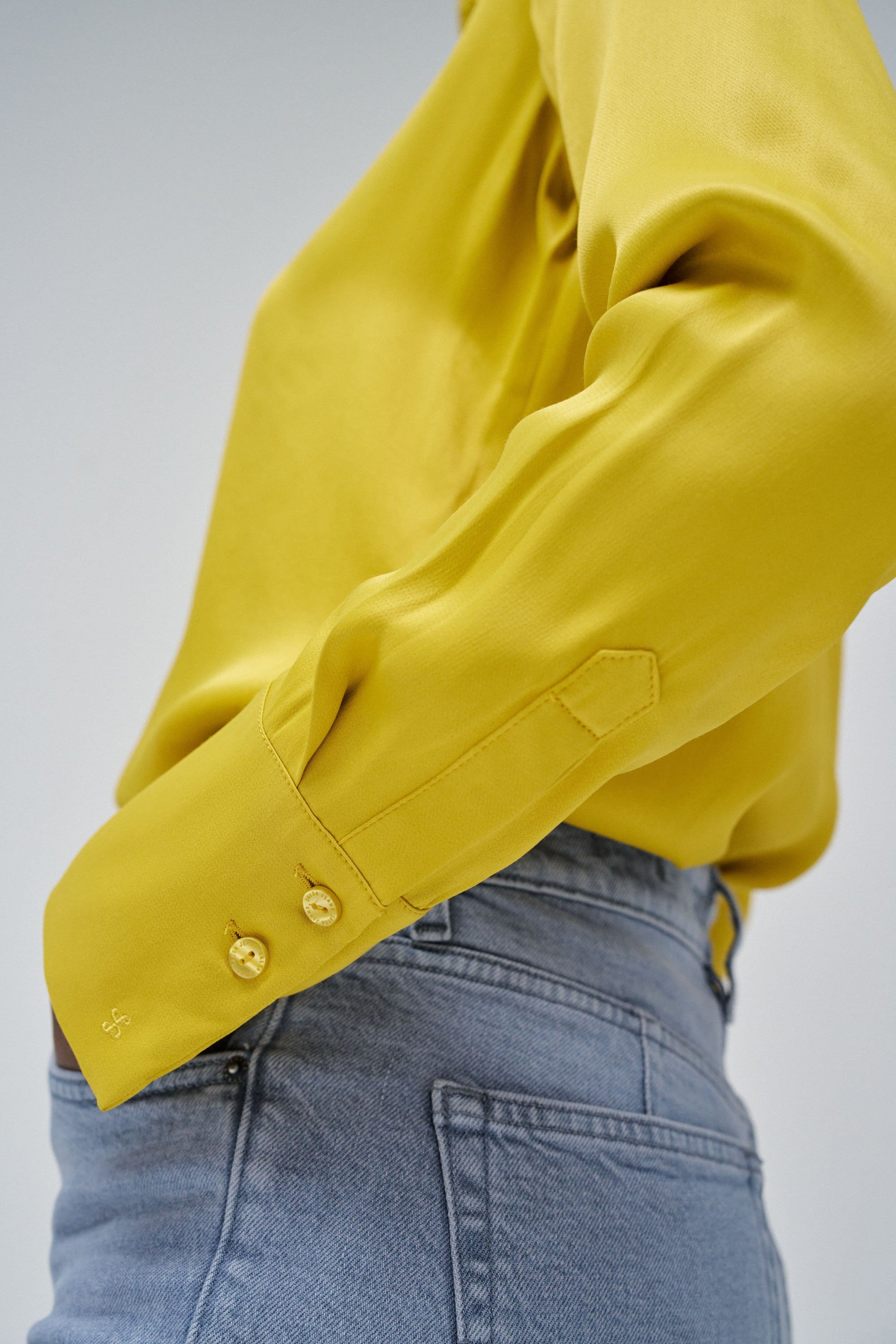 Satin Basic Shirt with Placket Detail in Light Yellow Hemden Salsa Jeans   