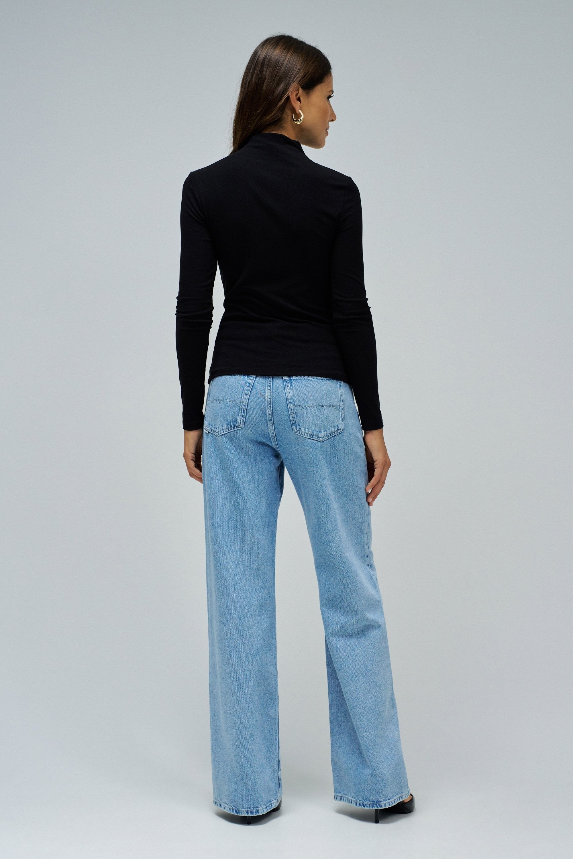 Longsleeve With Twist Detail in Black T-Shirts Salsa Jeans