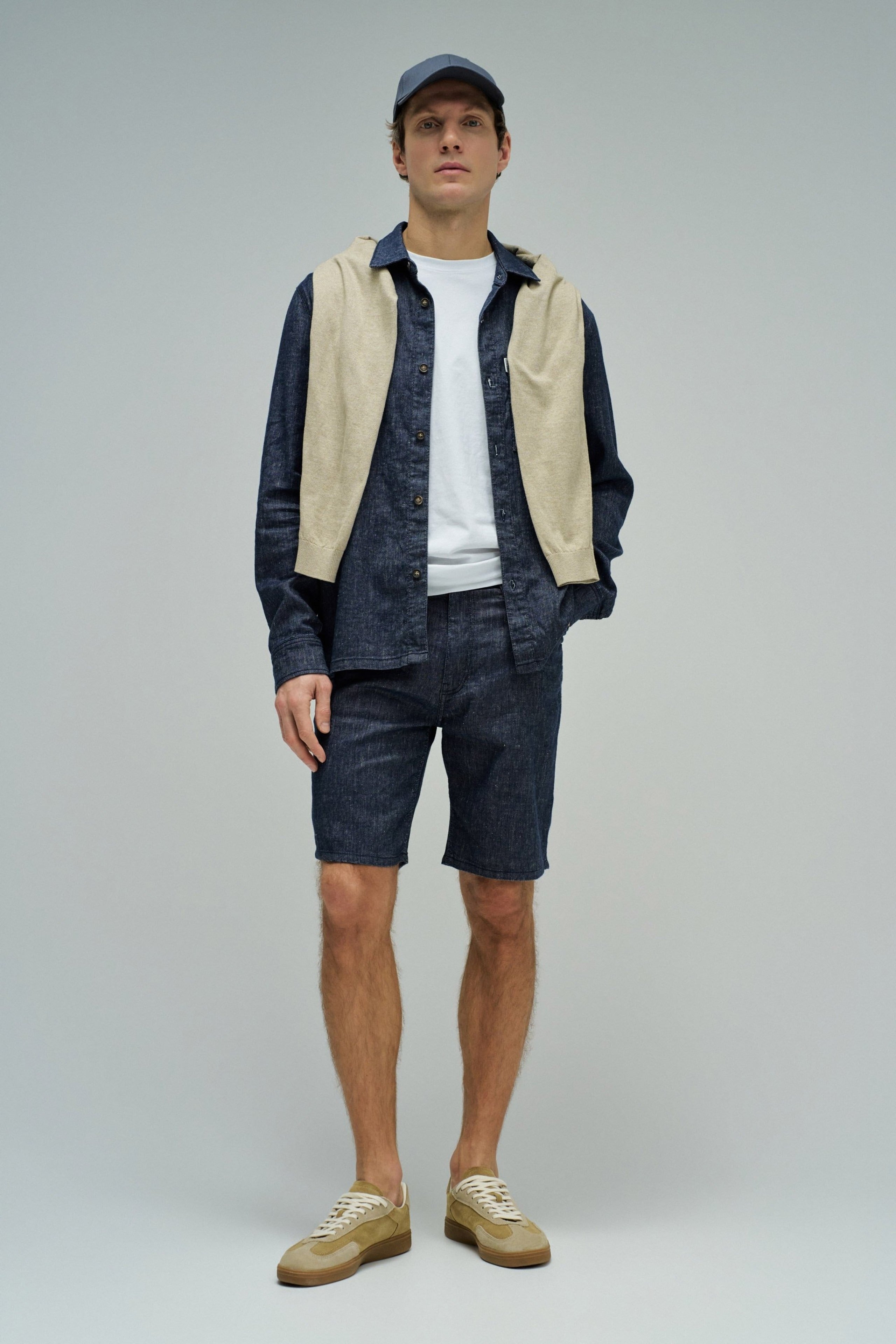 Short Indigo Linen in Dark Blue Shorts Salsa Jeans