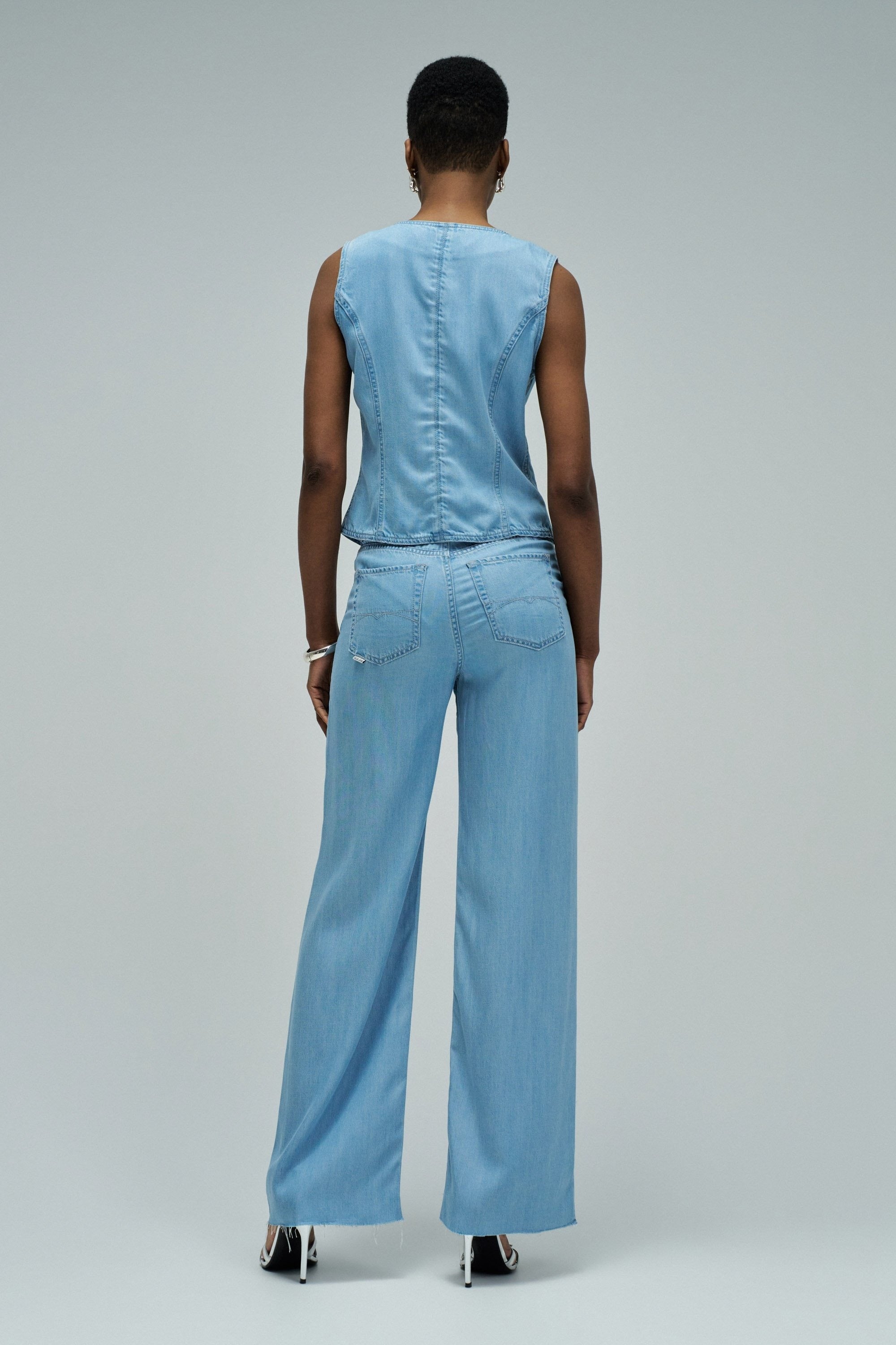 Denim Vest in Medium Light