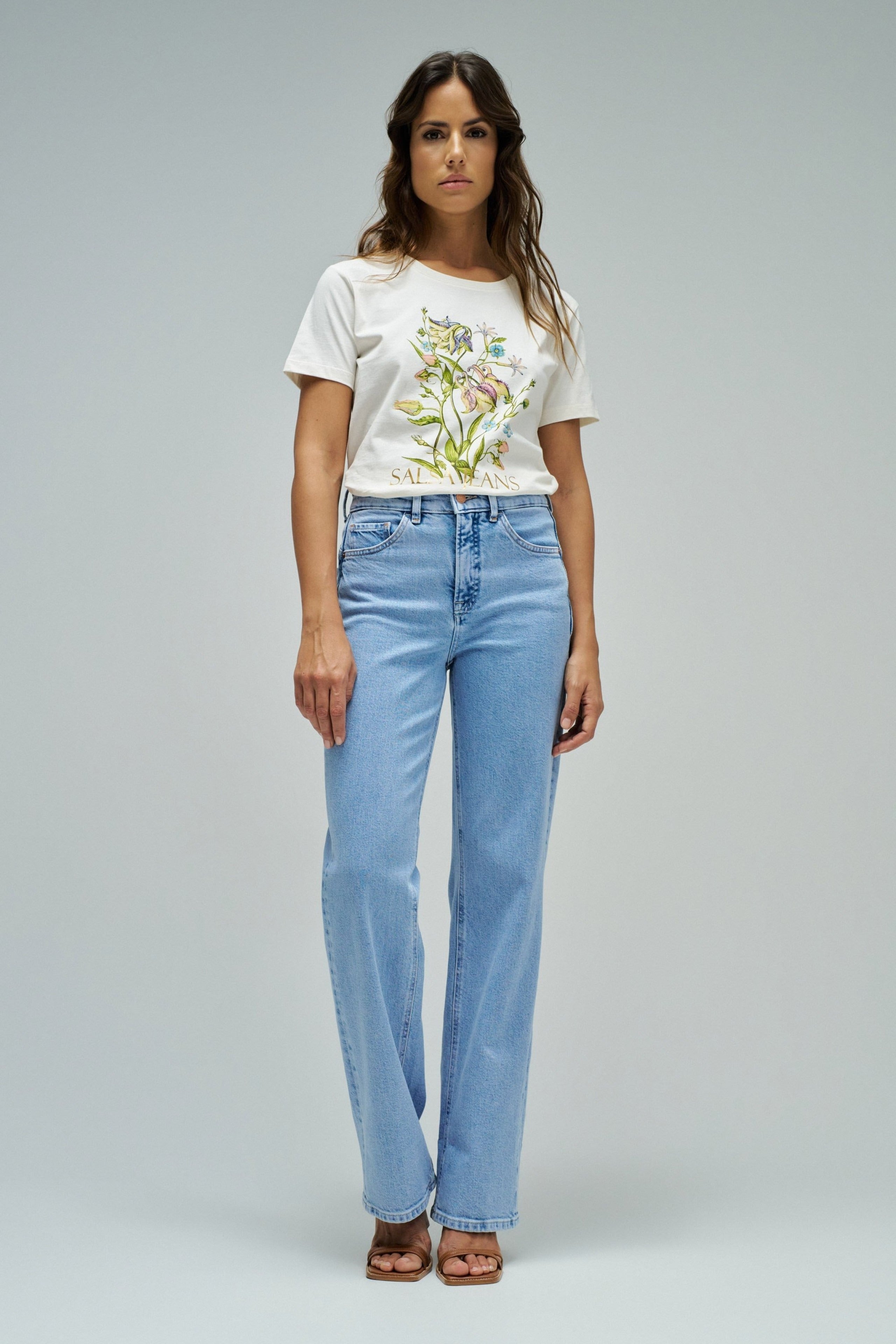 Flower Print T-Shirt in Light Pearl V2 T-Shirts Salsa Jeans