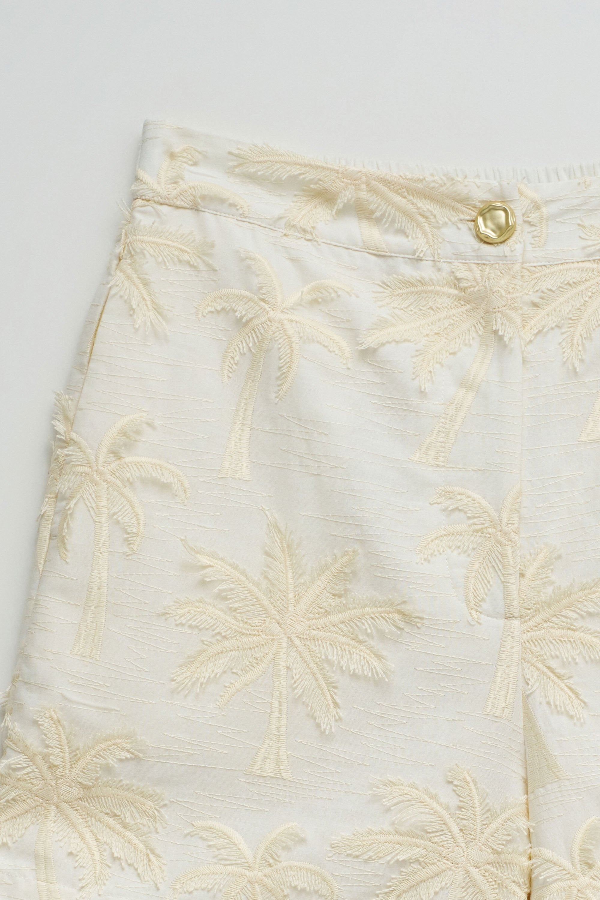 Short Textured 3D Fabric Effect in Light Pearl V1 Shorts Salsa Jeans