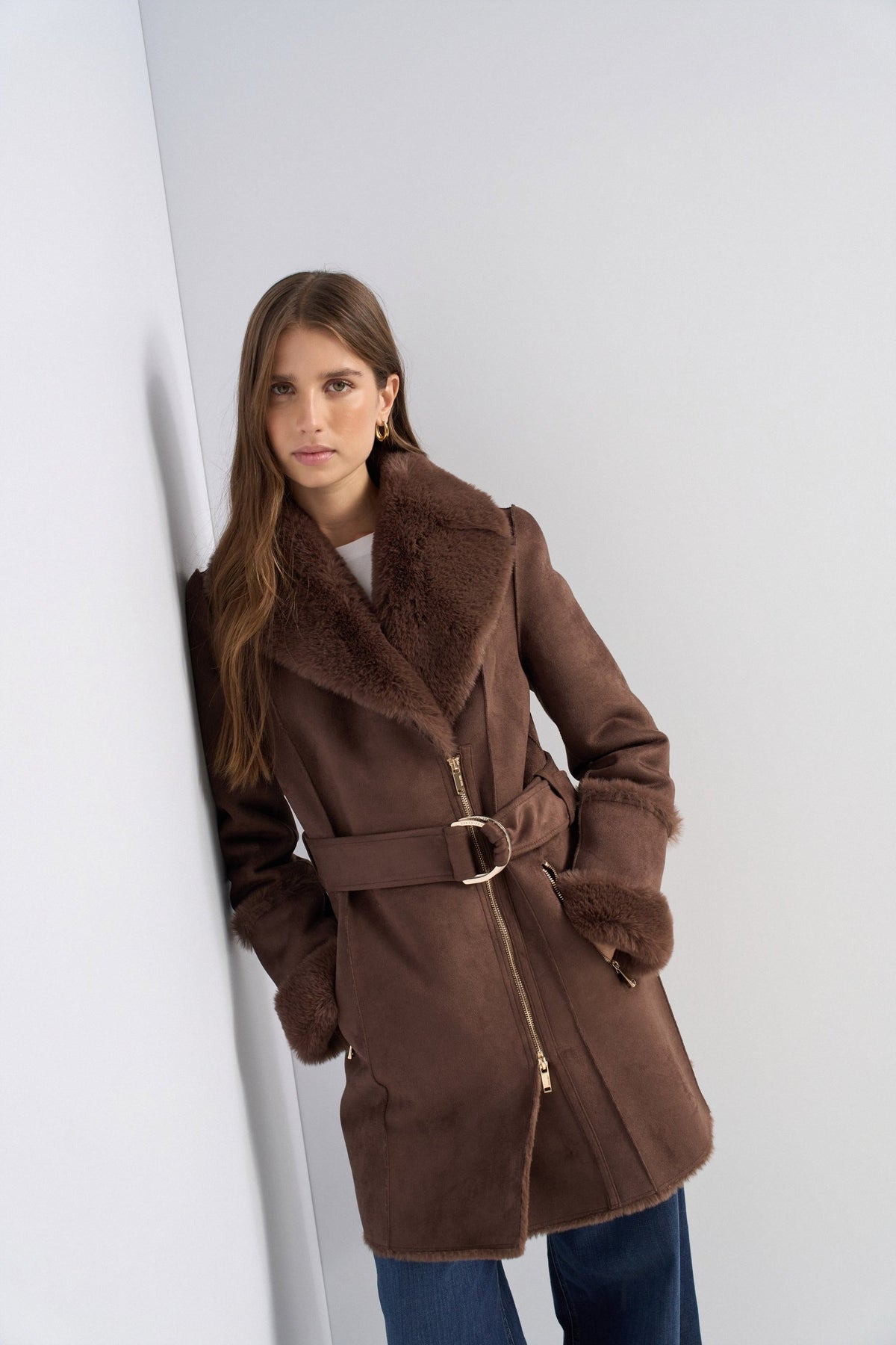 Langer Shearling Mantel in Dark Brown V1