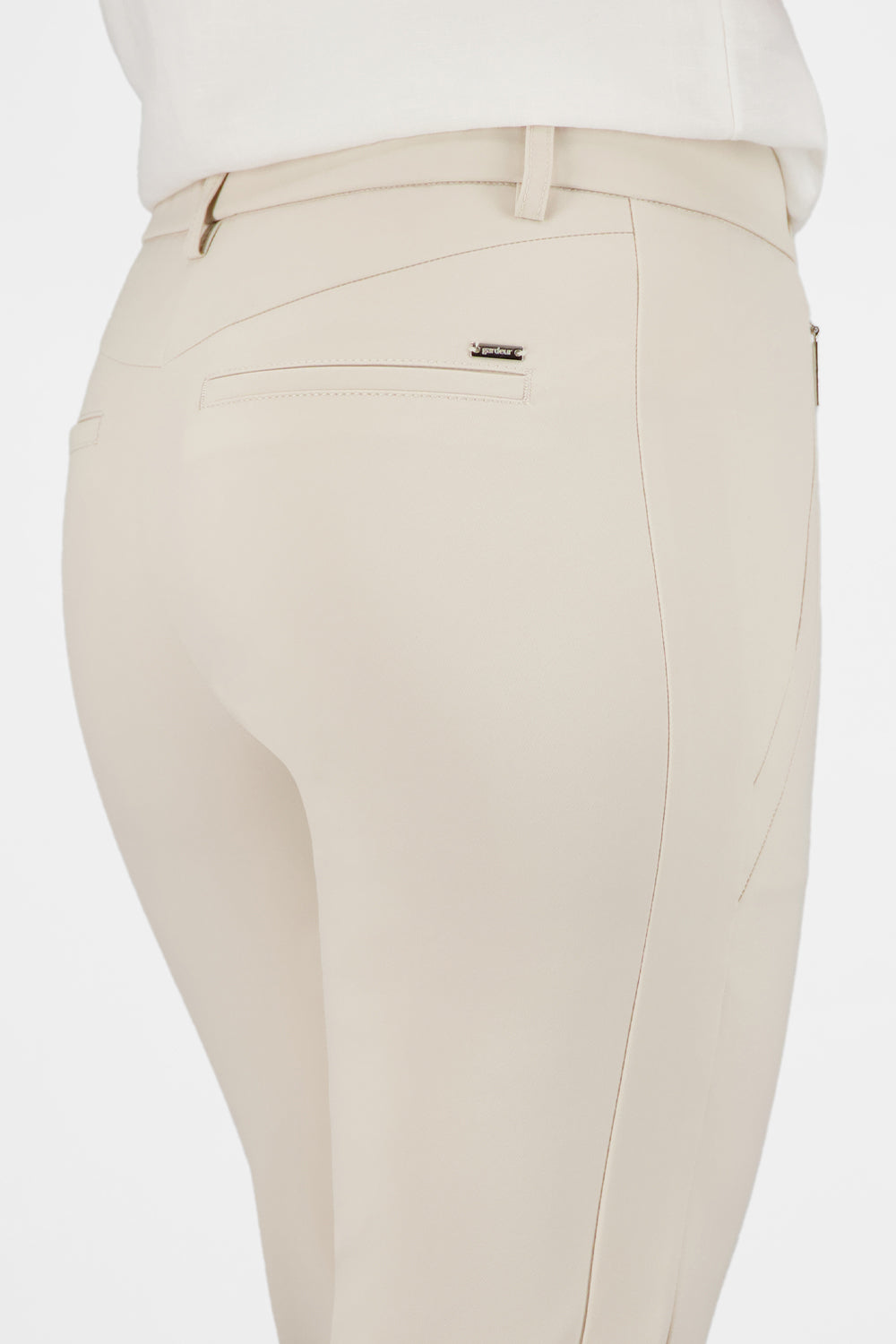 ZENE57 Hose in Sand Hosen Gardeur