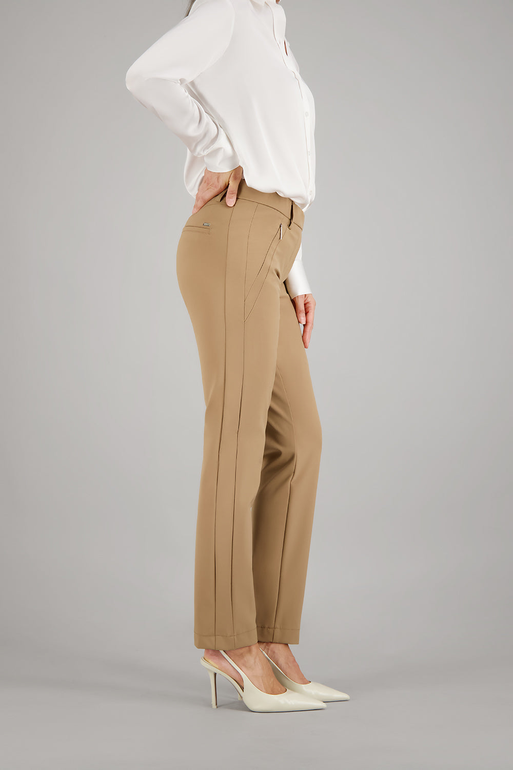 ZENE57 Hose in Sand Hosen Gardeur