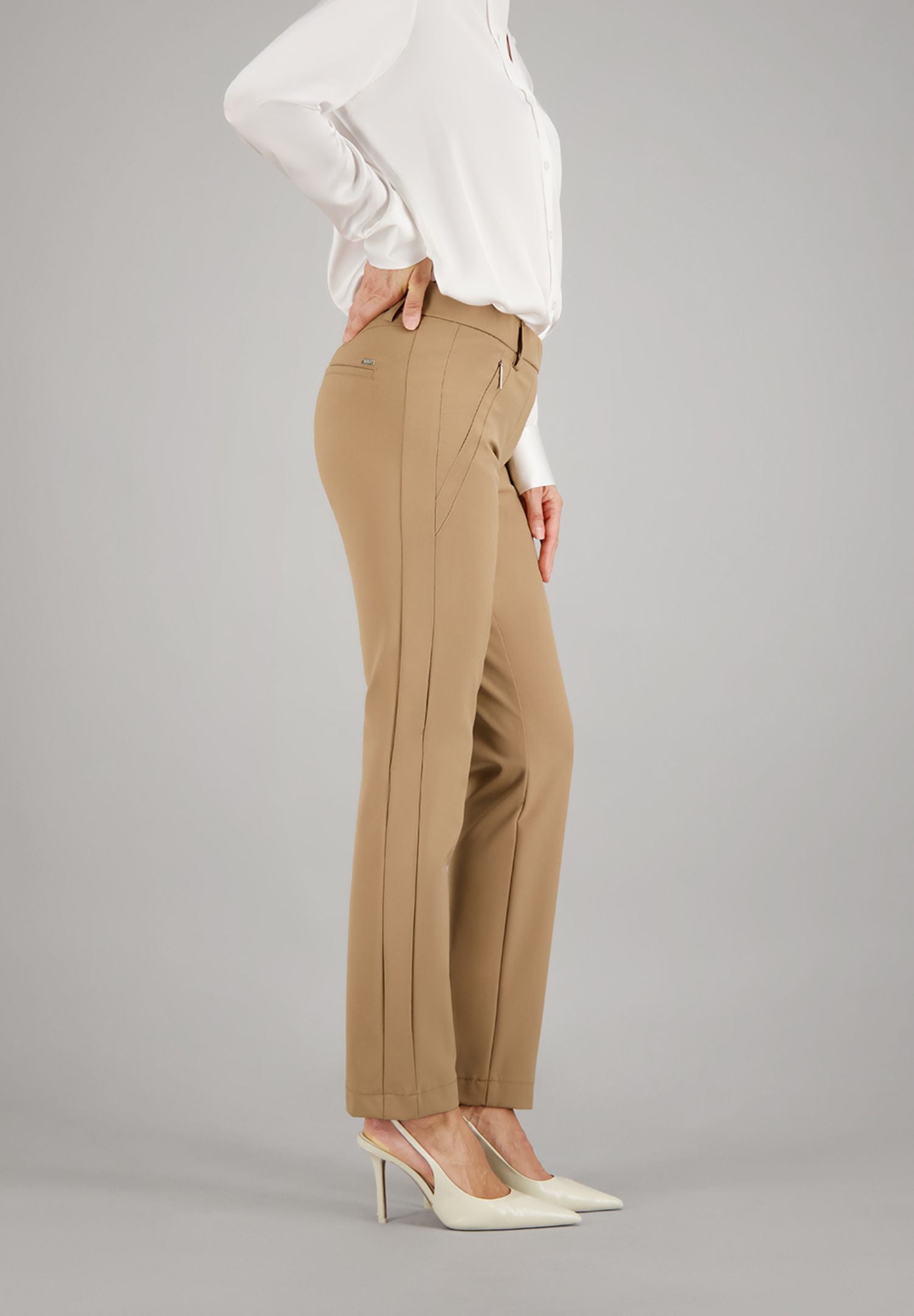 ZENE57 Hose in Sand Hosen Gardeur