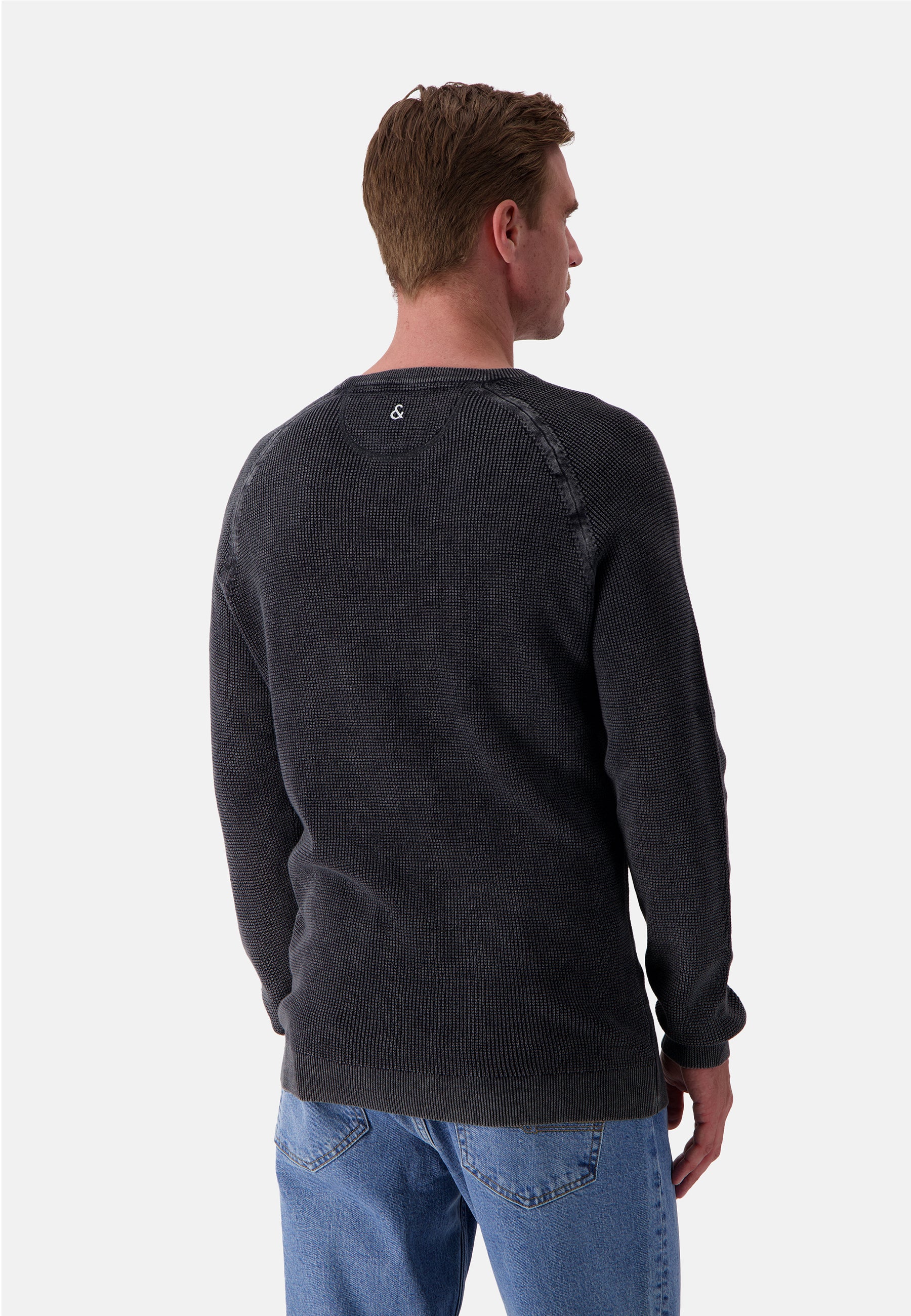 Roundneck Washed in Anthracite Pullover Colours and Sons   