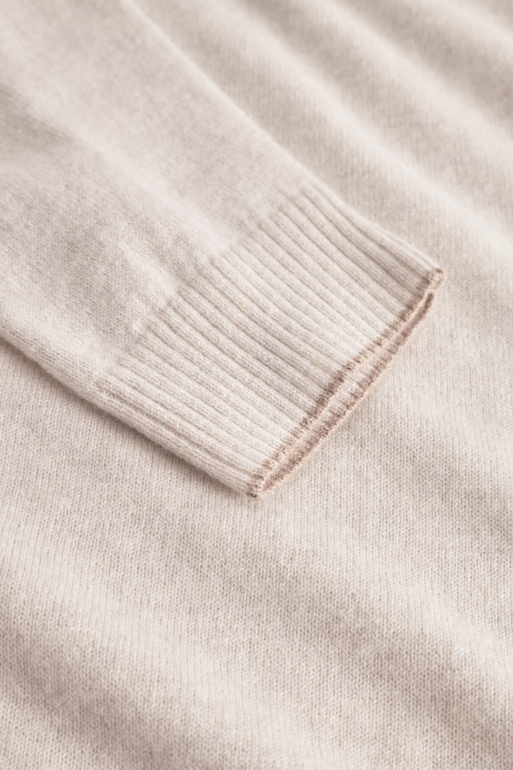 Roundneck Merino Blend in Offwhite Pullover Colours and Sons   