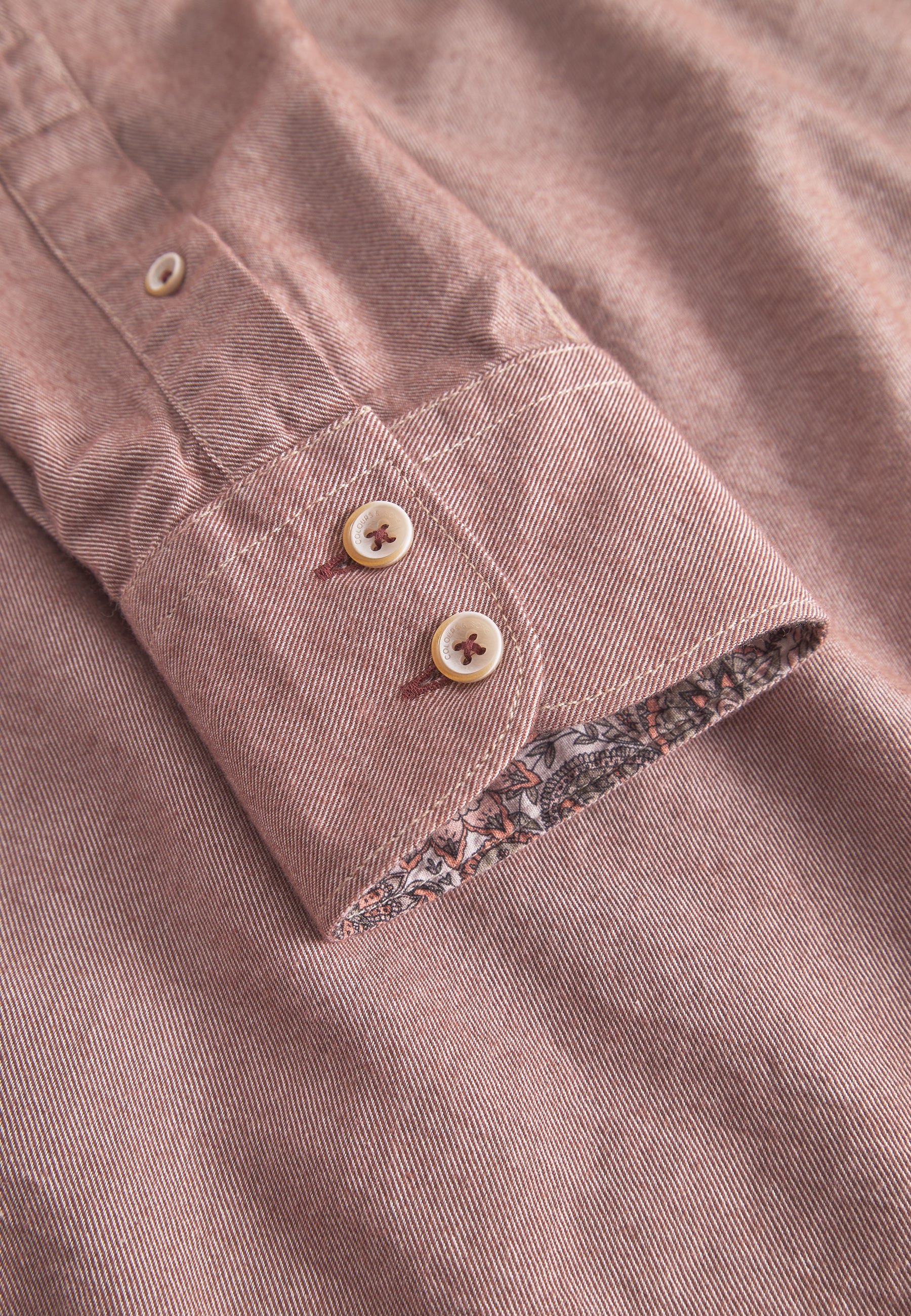 Shirt Brushed Twill in Soil Hemden Colours and Sons   