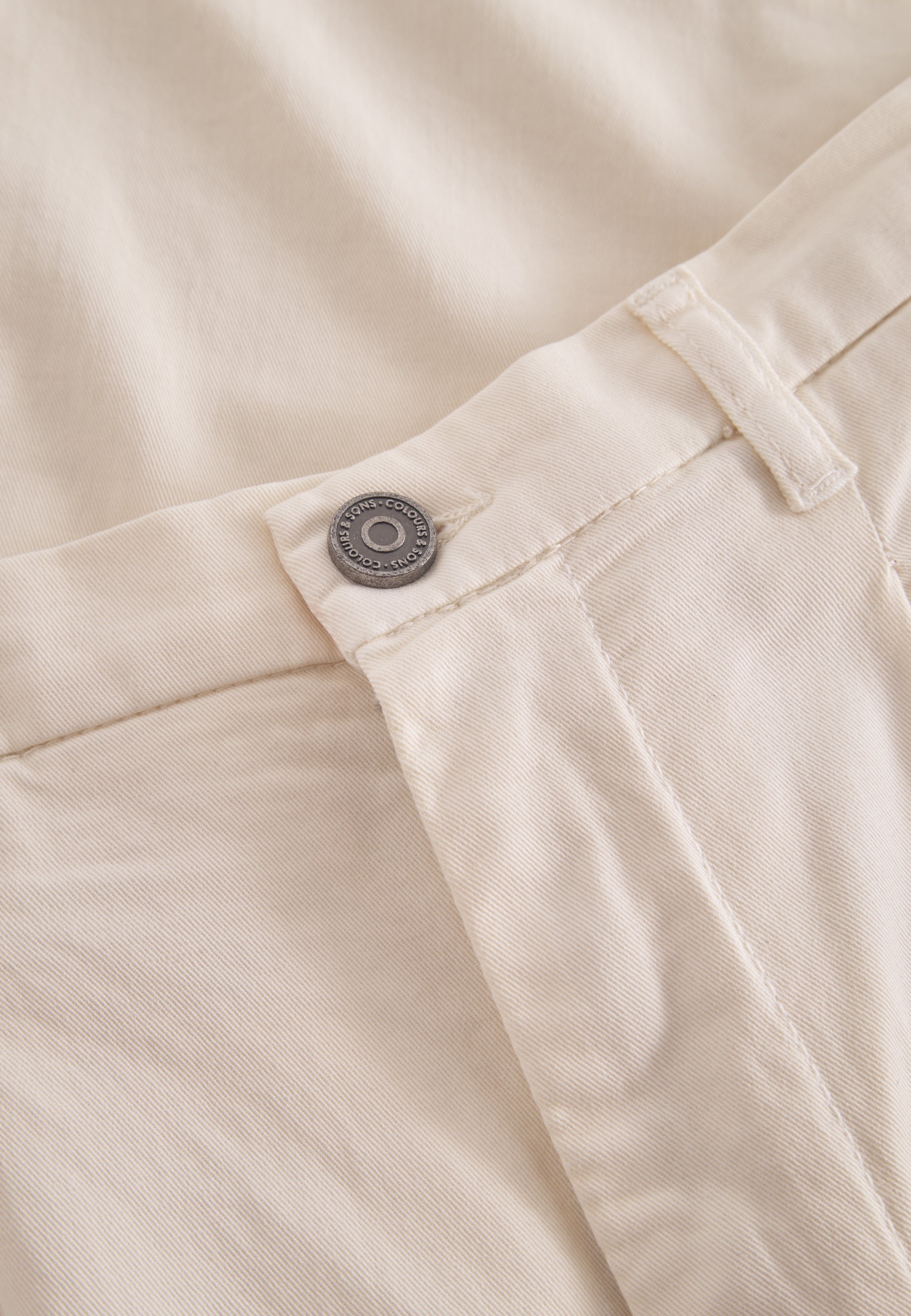 Pants-Cropped Chino in Offwhite Hosen Colours and Sons   