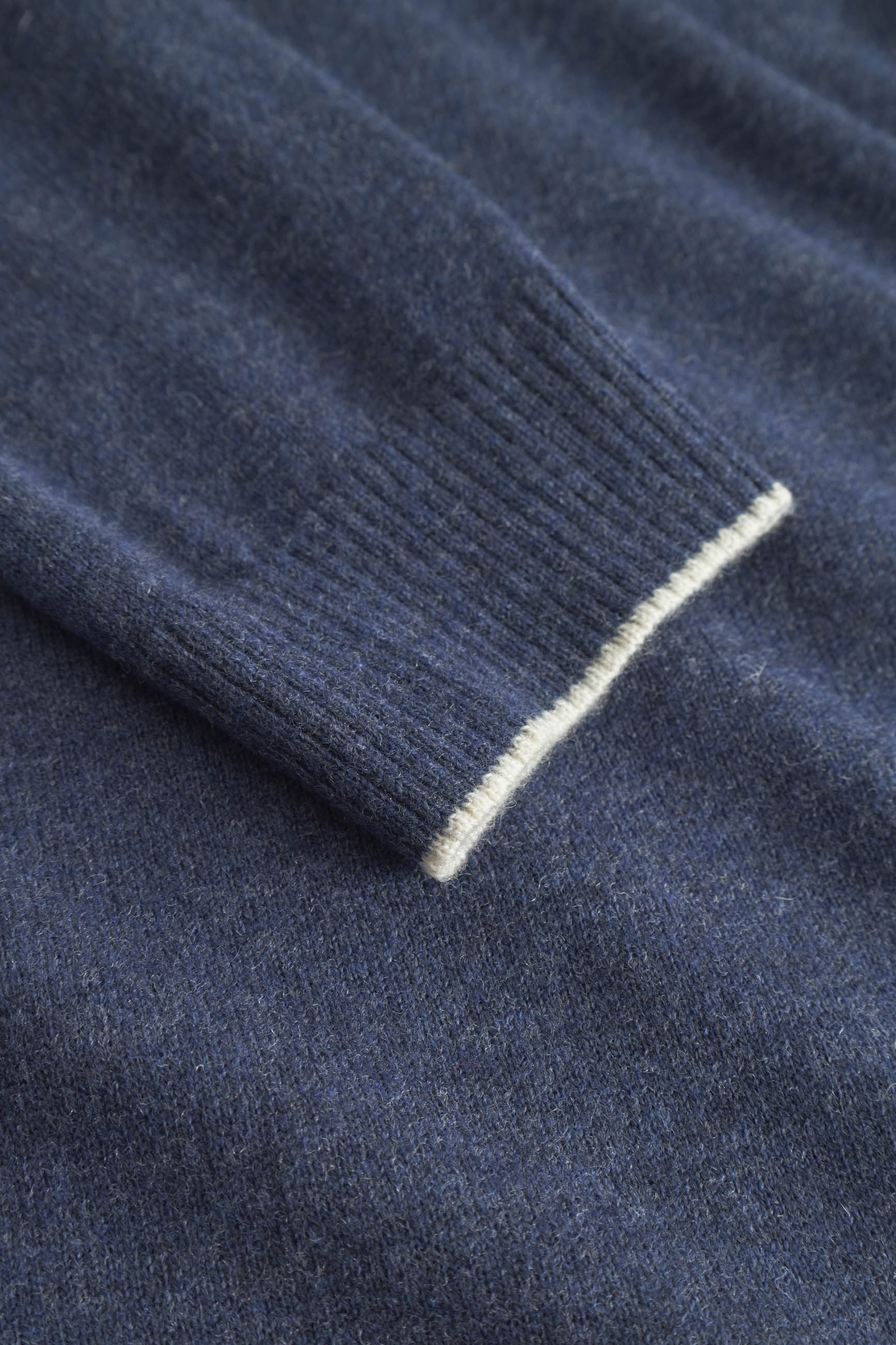 Roundneck-Merino Blend in Navy Pullover Colours and Sons