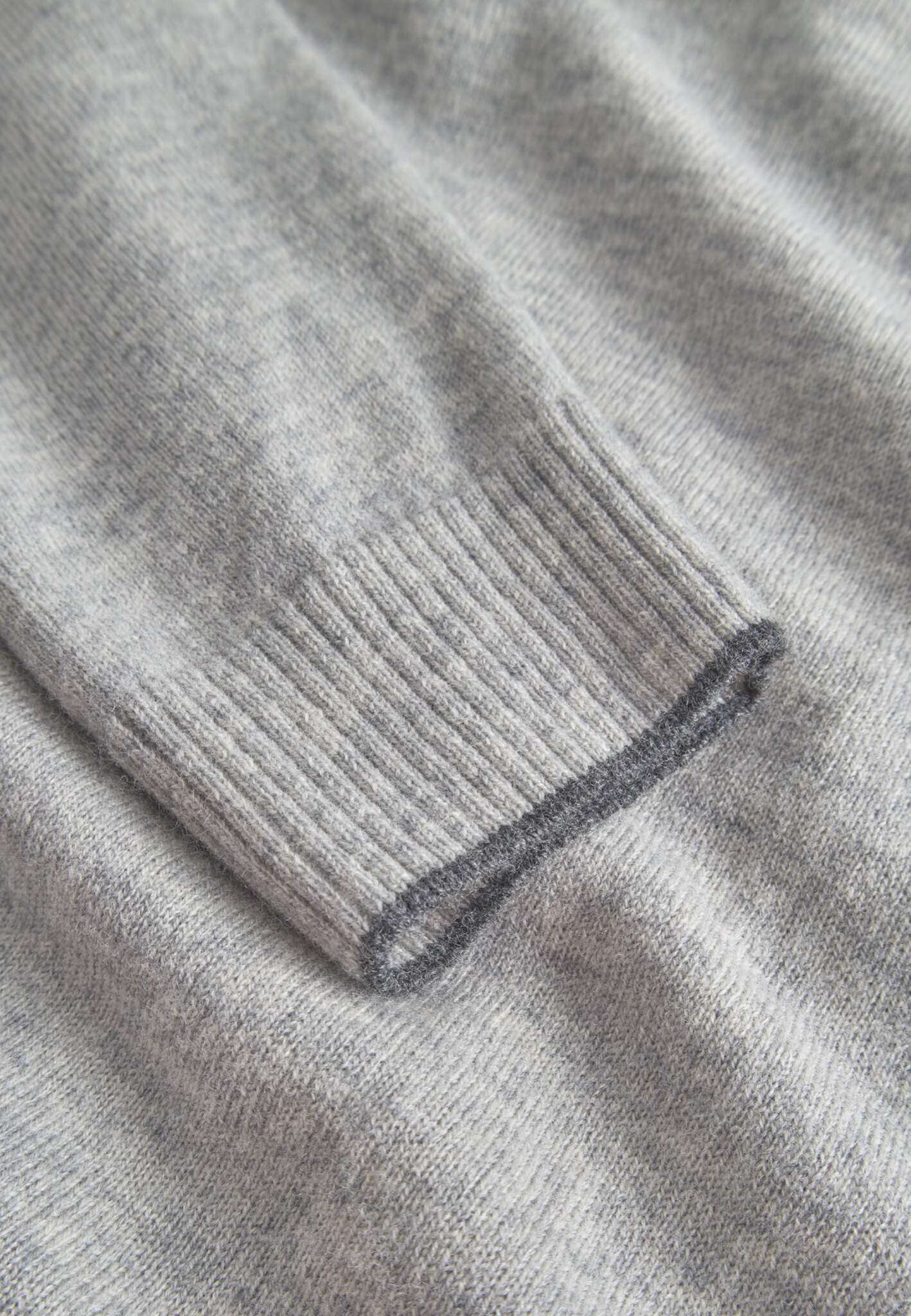 Roundneck-Merino Blend in Silver Pullover Colours and Sons