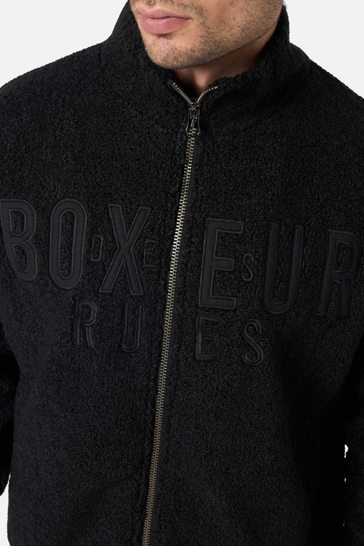 Sherpajacke Embroidered in Black Sweatjacken Boxeur des Rues