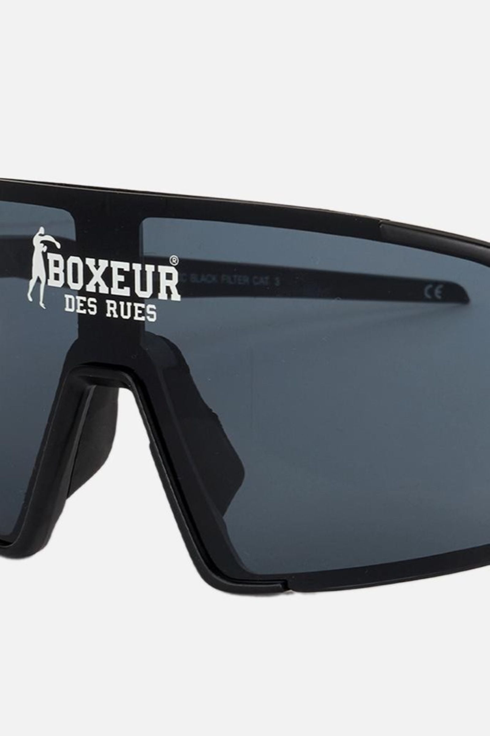 Polycarbonate Sport Sunglasses in Black Sonnenbrillen Boxeur des Rues