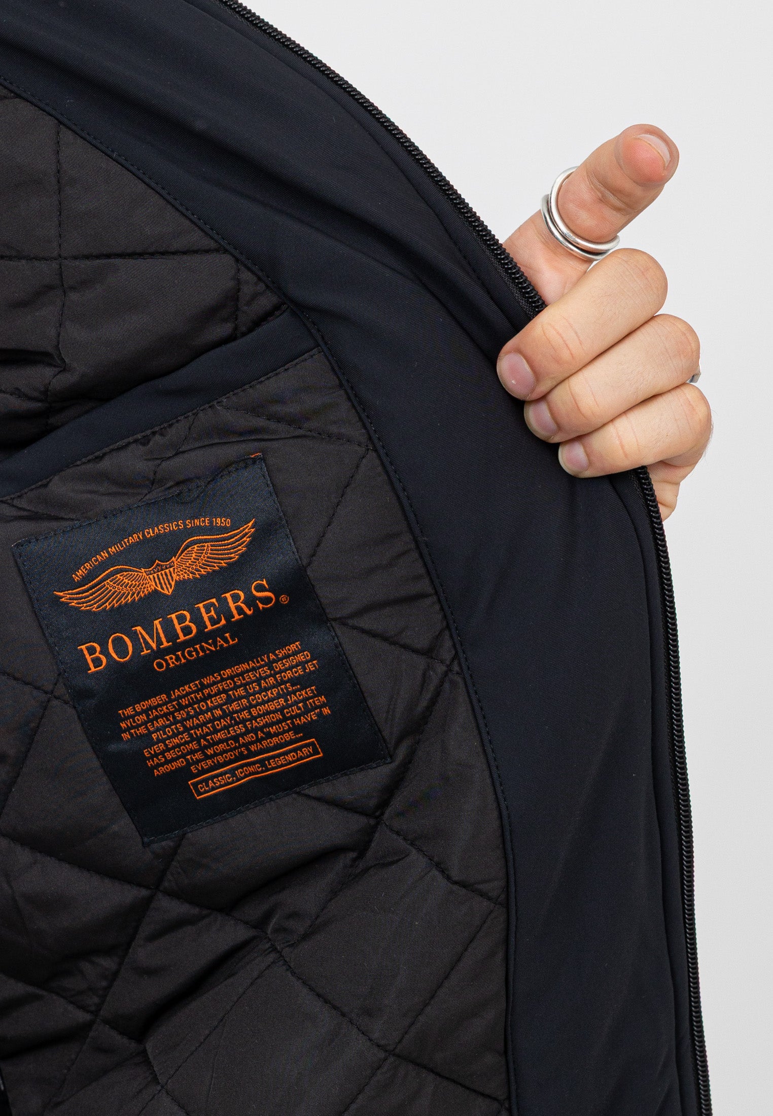 Edwards-M in Black Jacken Bombers Original