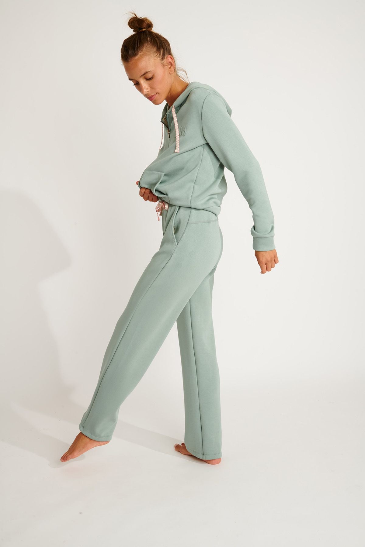 FLOWEGA-BAYJOY Jogginghose in Mousse Hosen Banana Moon