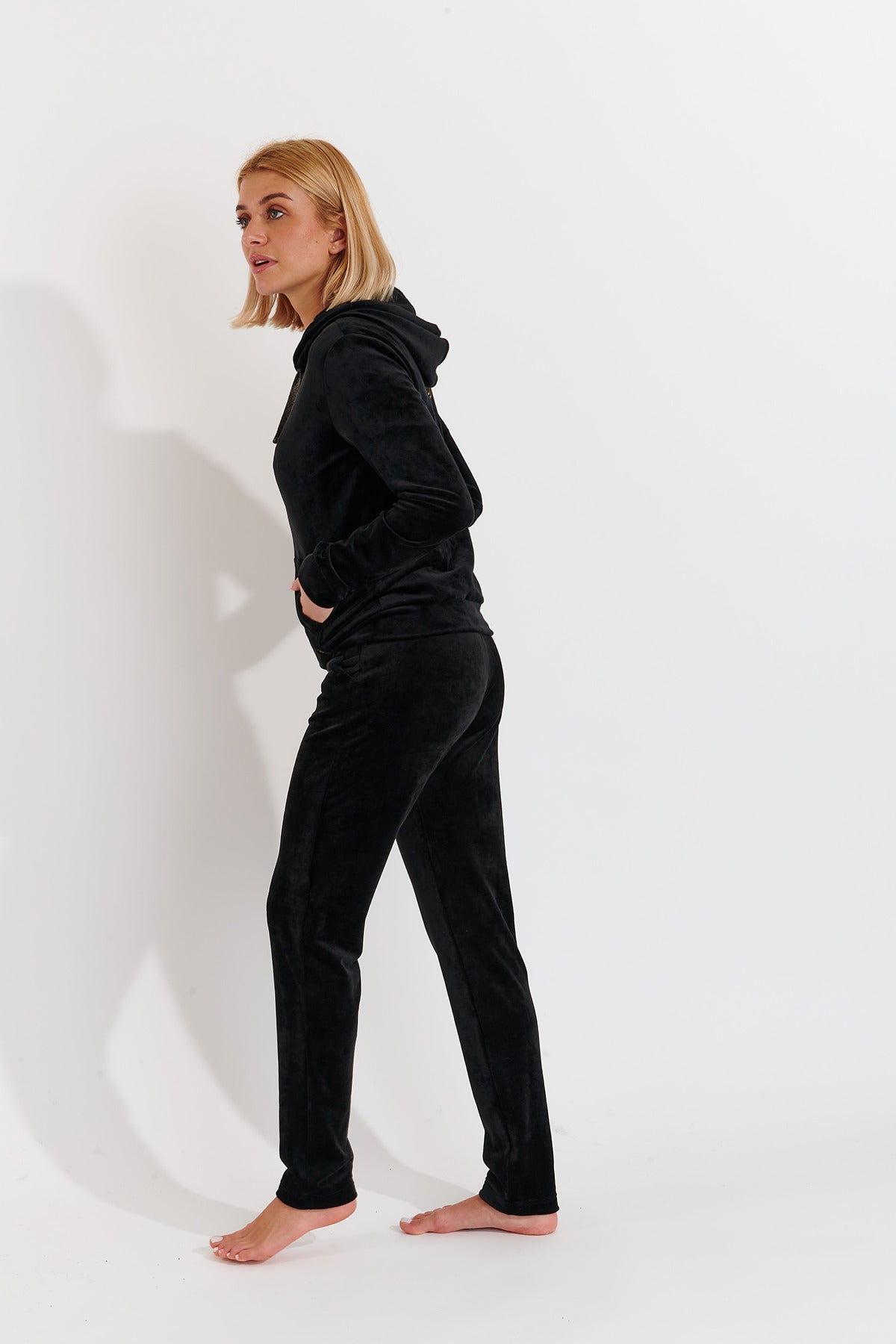 KEENAN-SEALAKE Jogginghose in Noir Hosen Banana Moon   