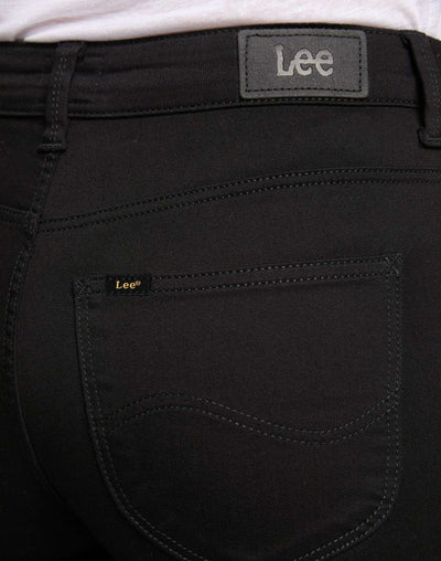 Breese Bootcut in Black Rinse Jeans Lee   