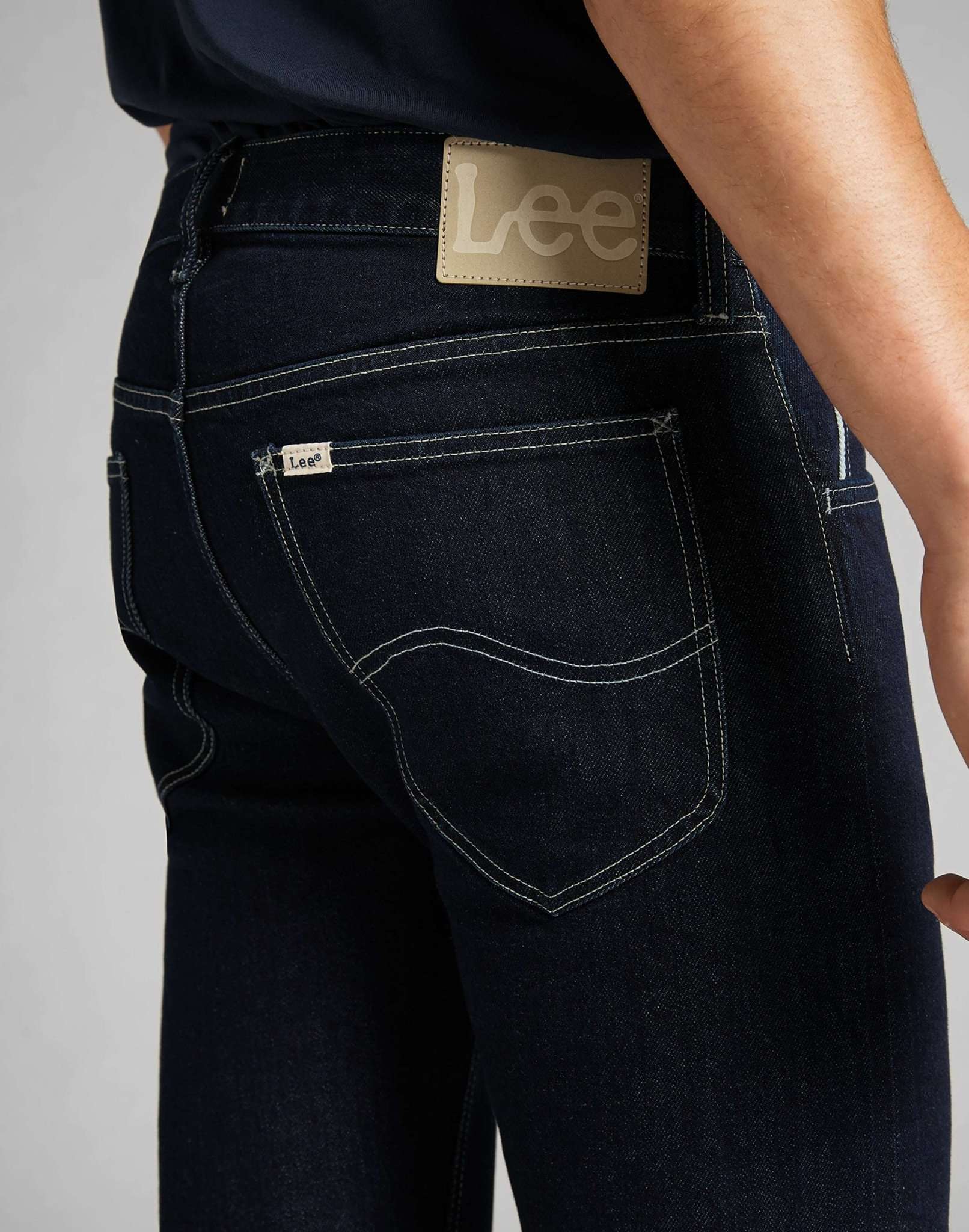 Luke Button Fly Low Stretch in Rinse Jeans Lee   