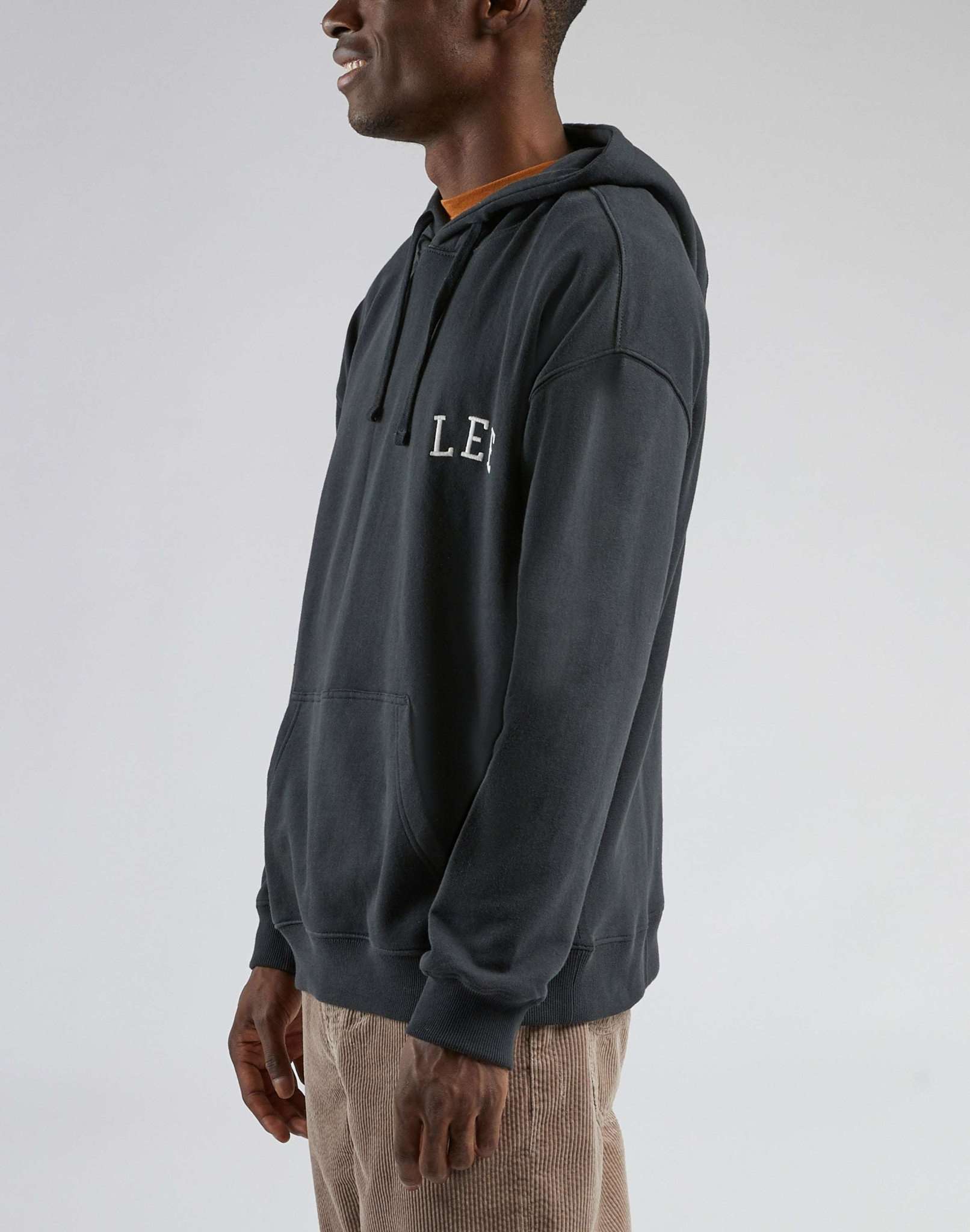 Applique Hoodie in Washed Black Kapuzenpullover Lee   