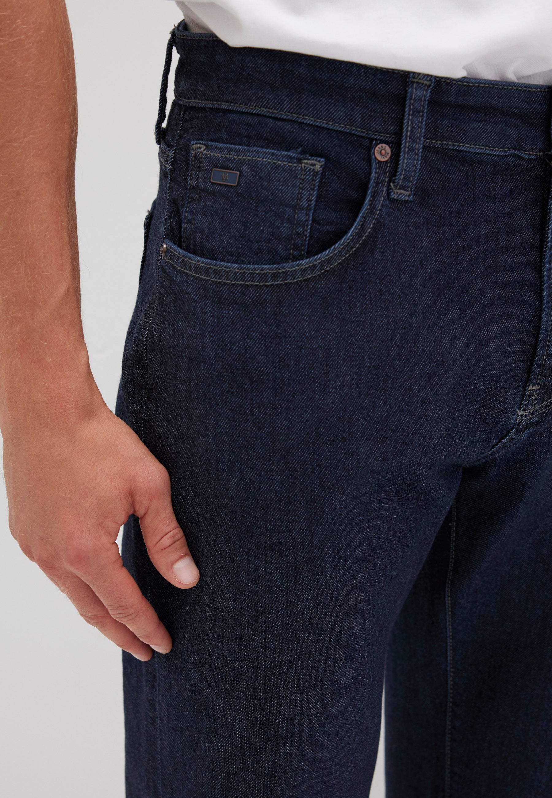 Lisbon in Rinse Classic Comfort Jeans Mavi