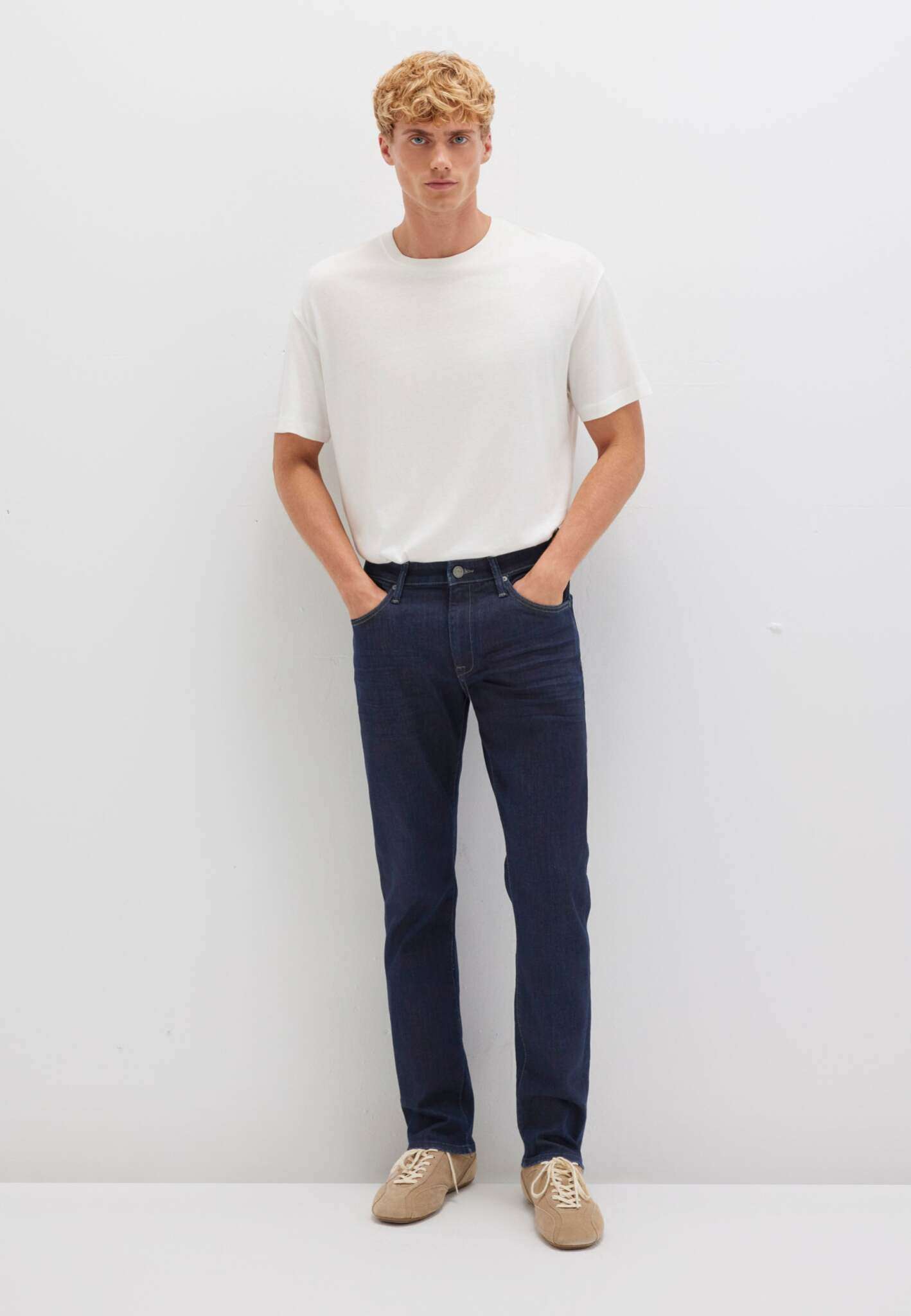 Marcus in Rinse Comfort Jeans Mavi