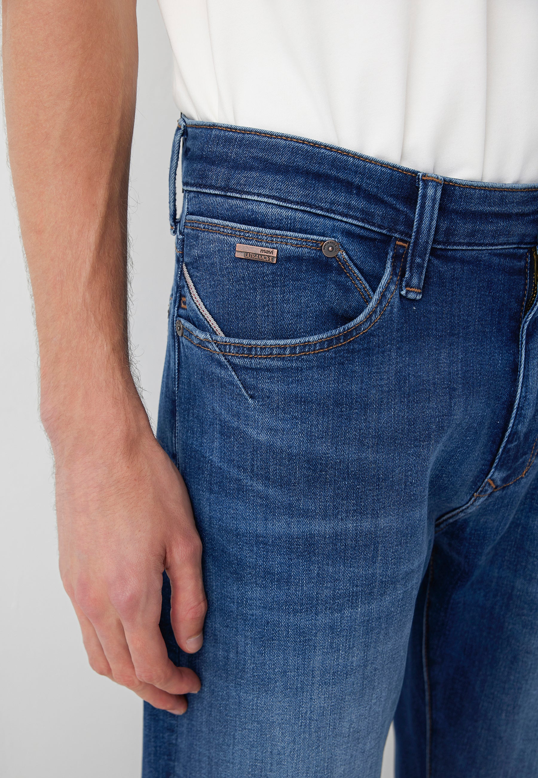 Jeans Marcus in Galaxy Blue Ultra Move Jeans Mavi