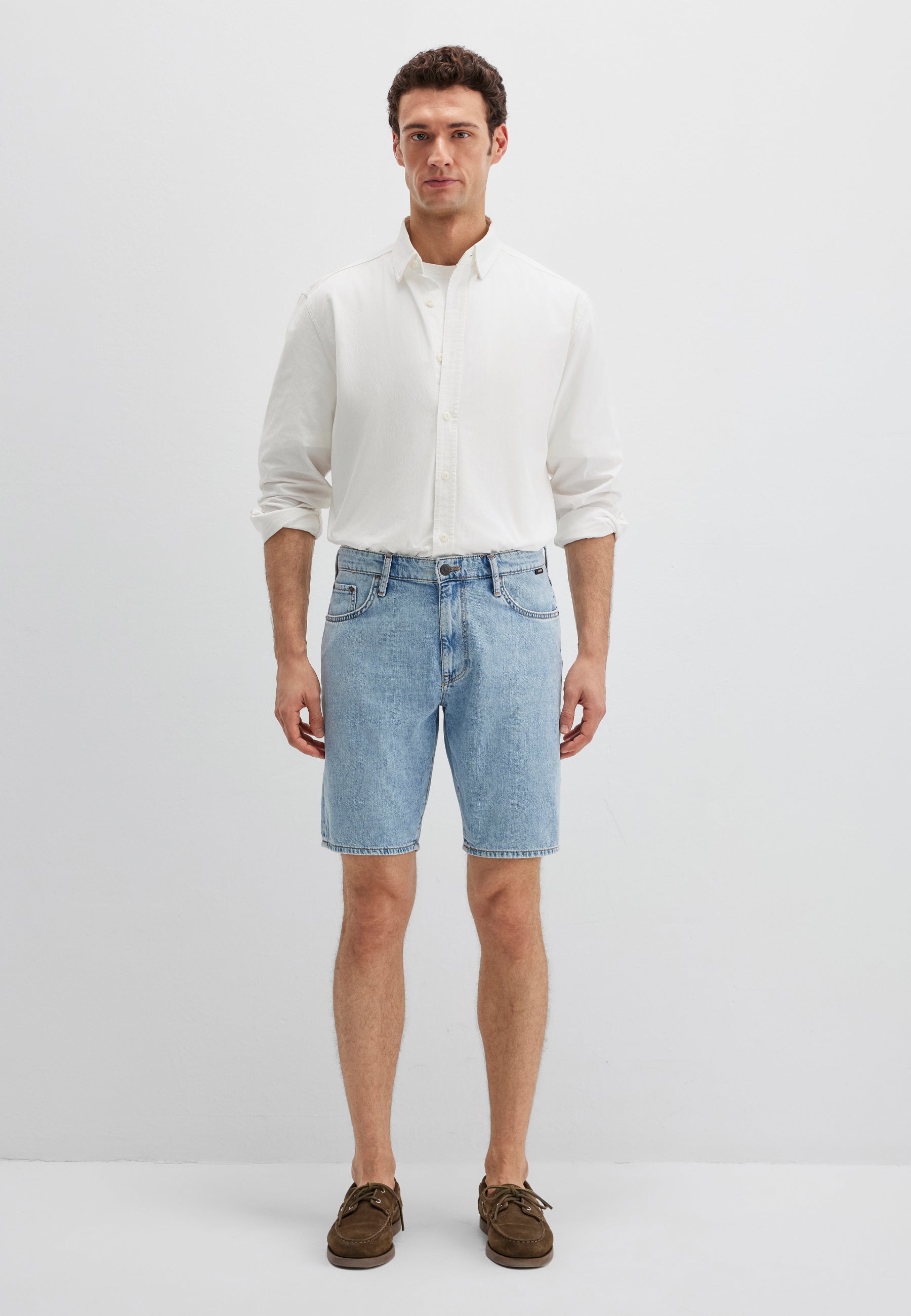 Lucas in Dusty Vintage 90´S Jeansshorts Mavi