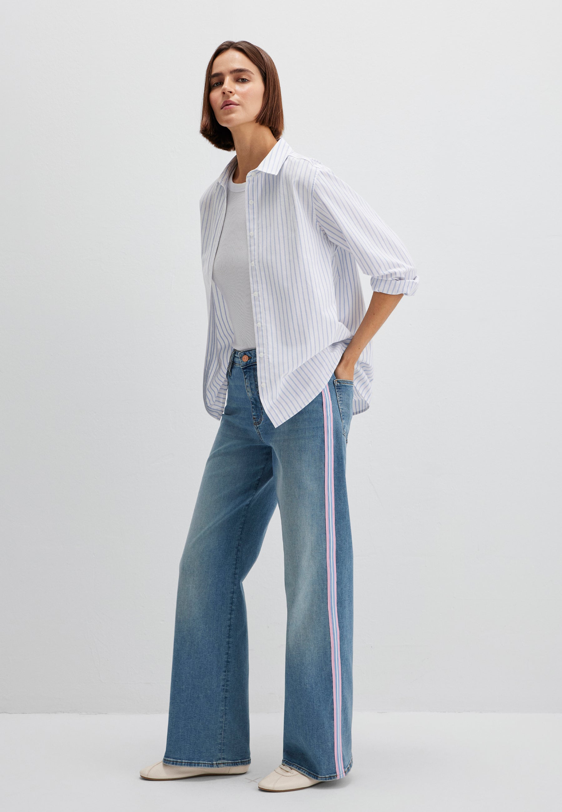 Malibu in Light Brushed Str Jeans Mavi