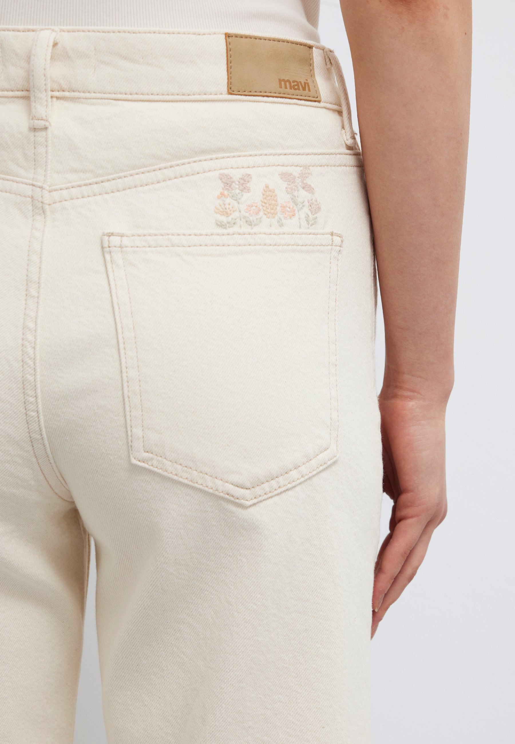 Malibu in Cream Denim Jeans Mavi