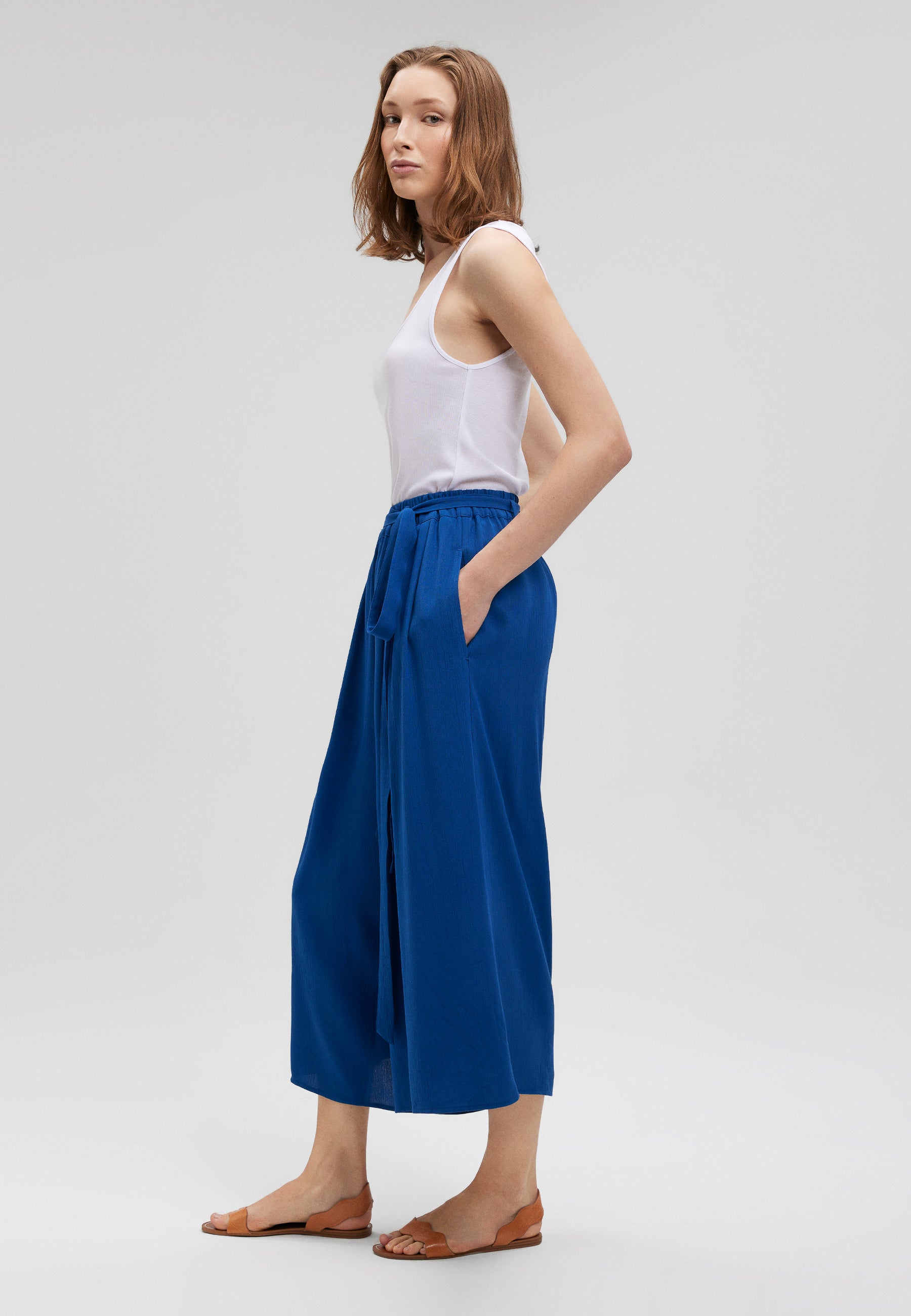 Woven Pants in True Blue Hosen Mavi   