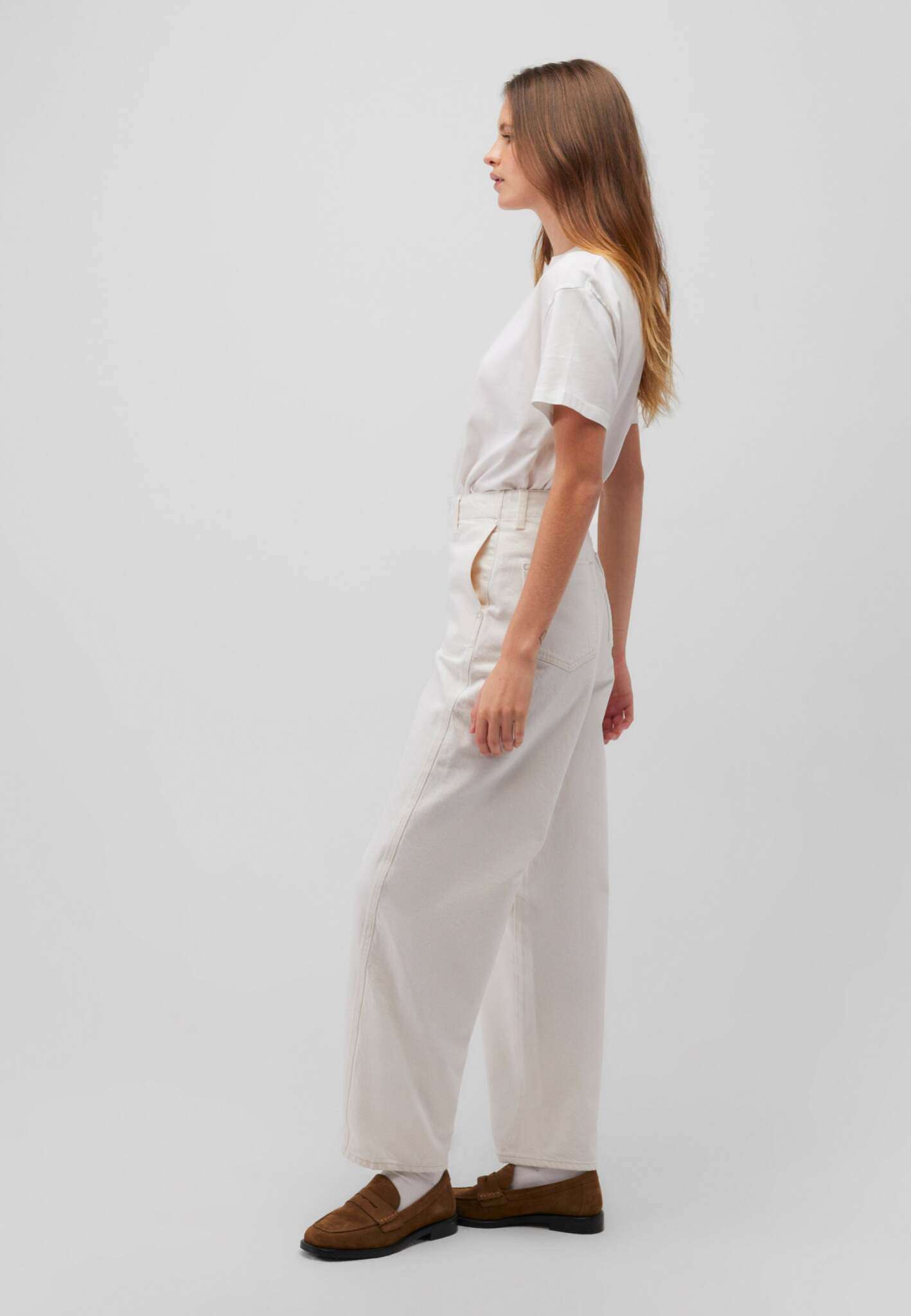 Sakura in Off White Denim Jeans Mavi