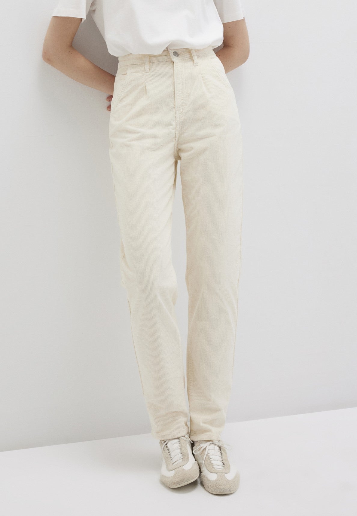 Laura in Angora Cord Hosen Mavi
