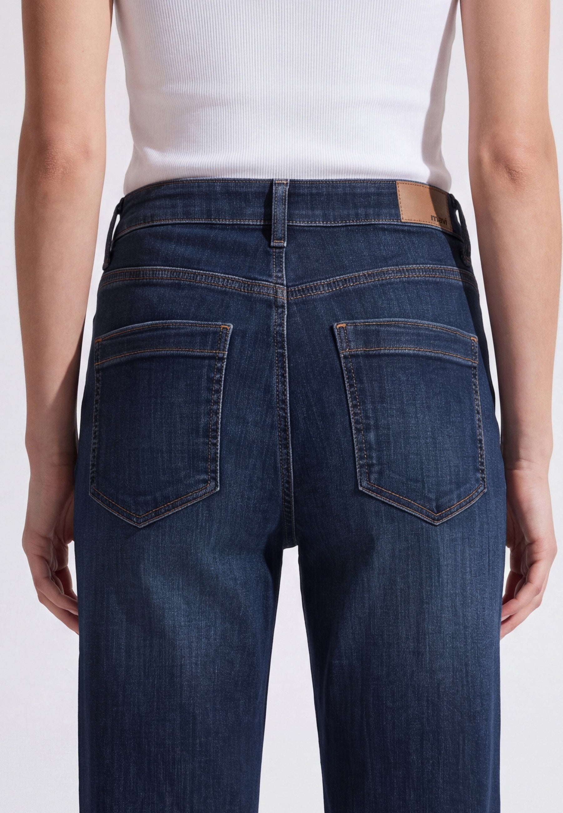 Jeans Malibu Marine in Deep Str