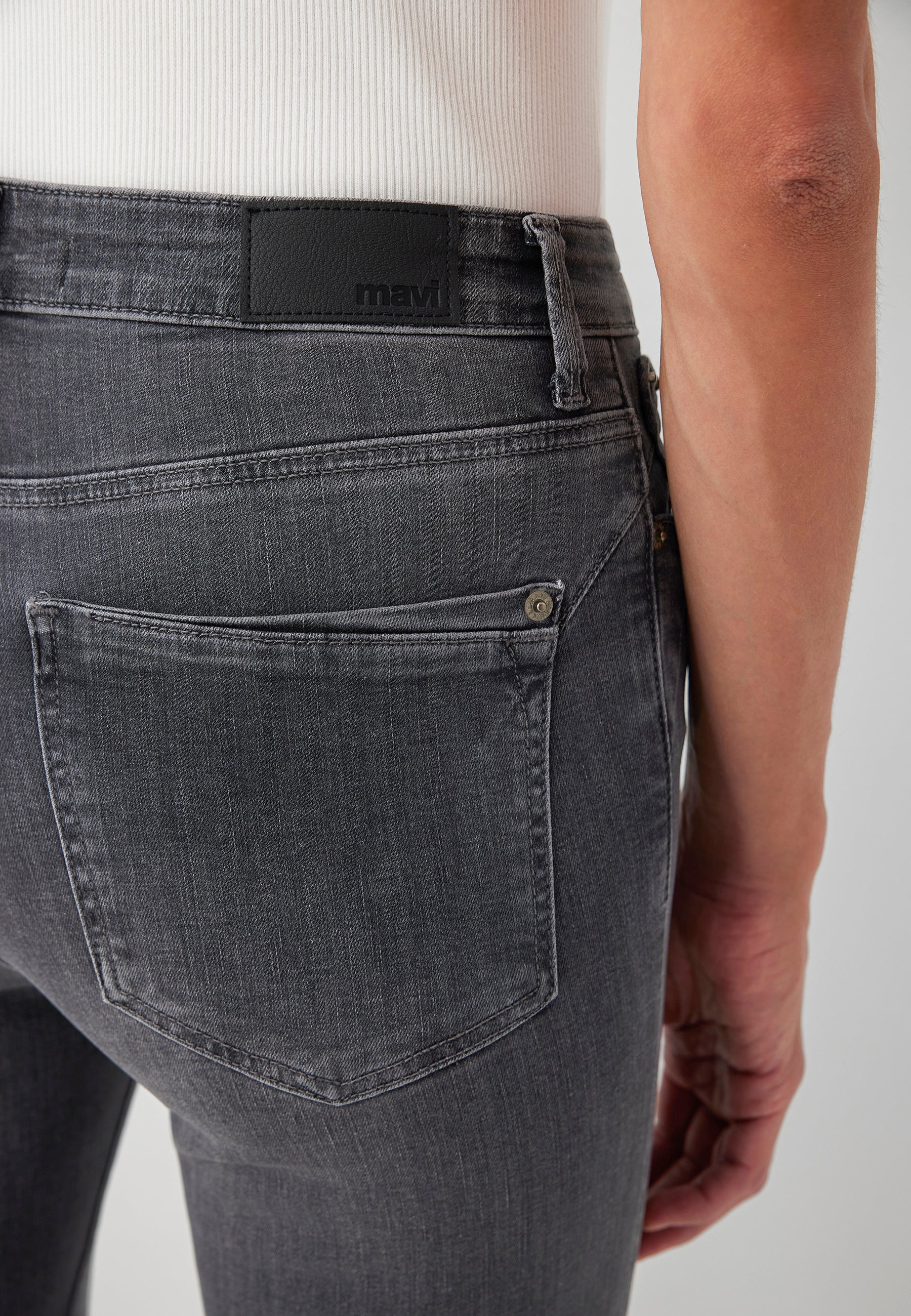 Jeans Kendra in Lt Smoke Brushed Glam Jeans Mavi