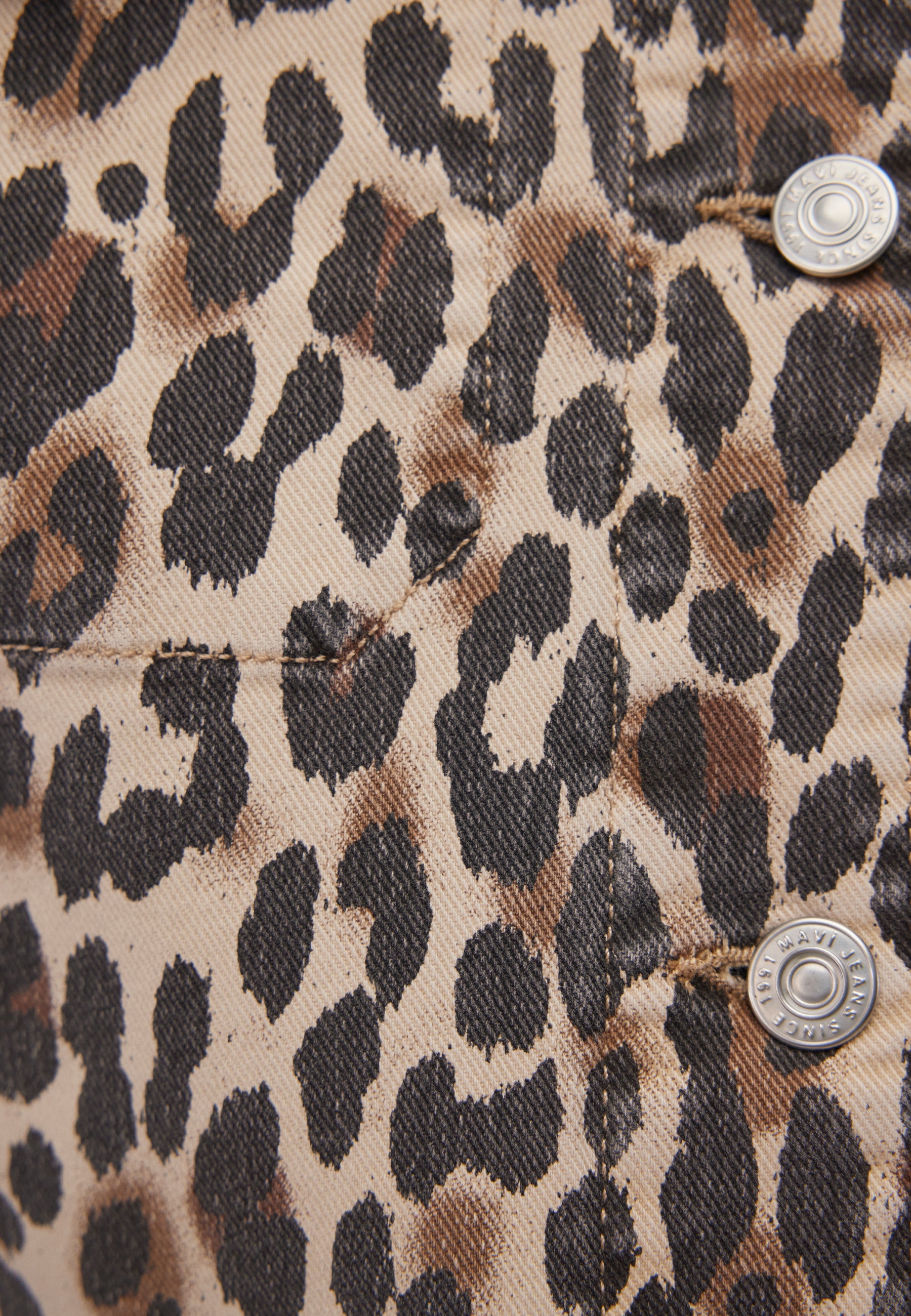 Maren in Leopard Denim Jacken Mavi