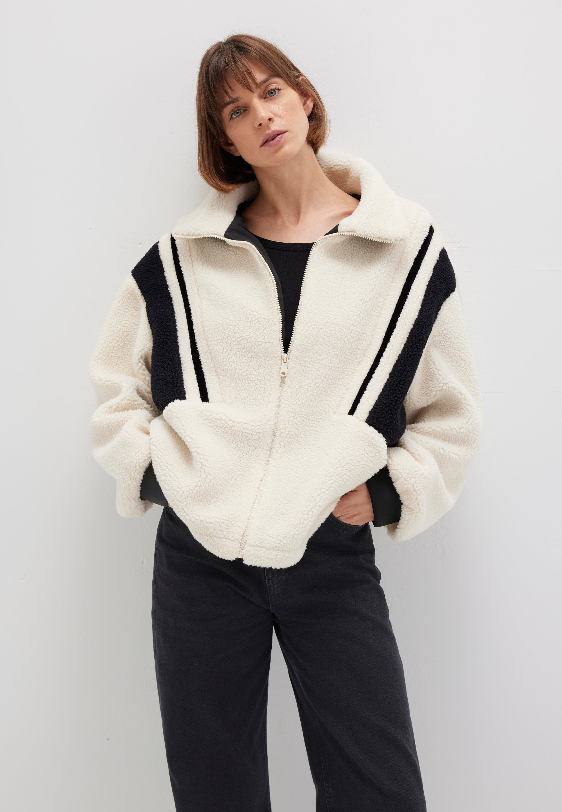 Polar Jacket in Ecru Jacken Mavi