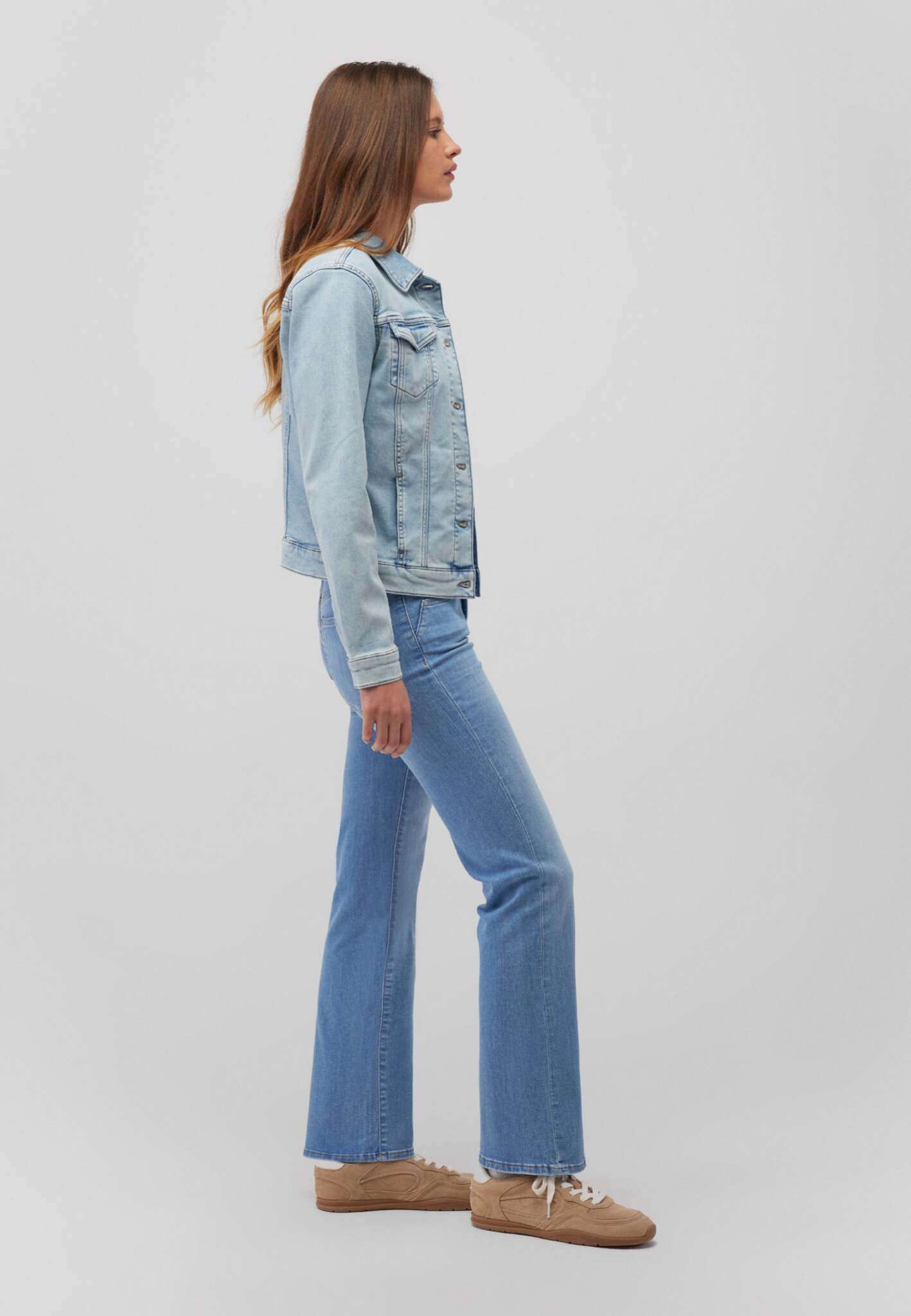 Daisy in Lt Blue Sporty Jacken Mavi