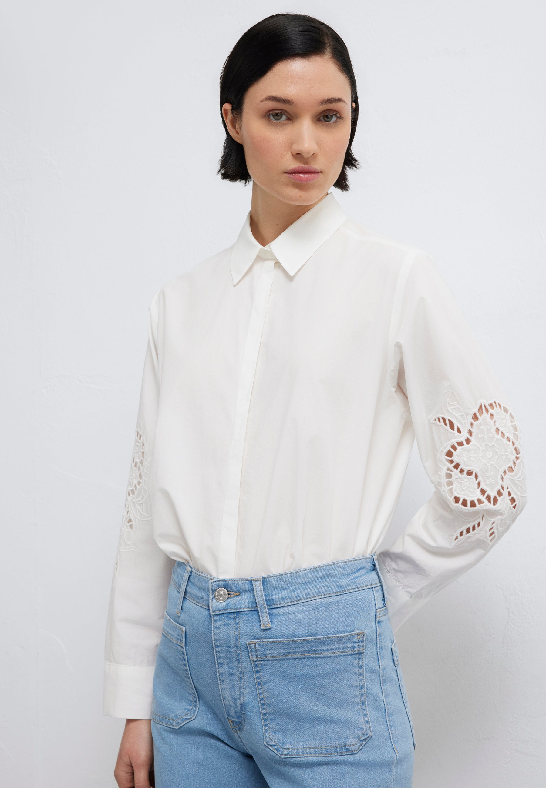 Long Sleeve Woven Shirt in Antique White Hemden Mavi